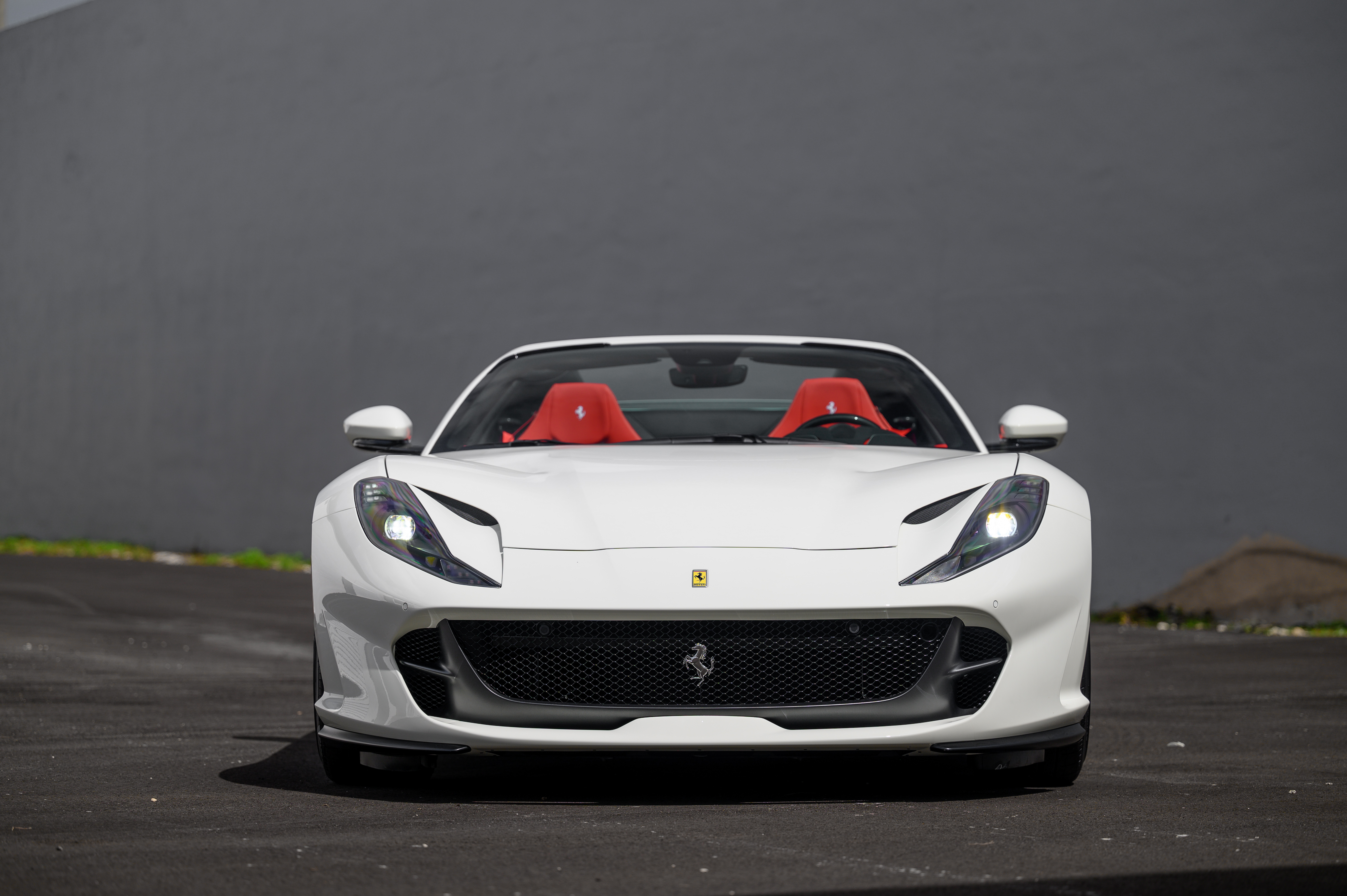 2022 Ferrari 812 GTS, 2/6