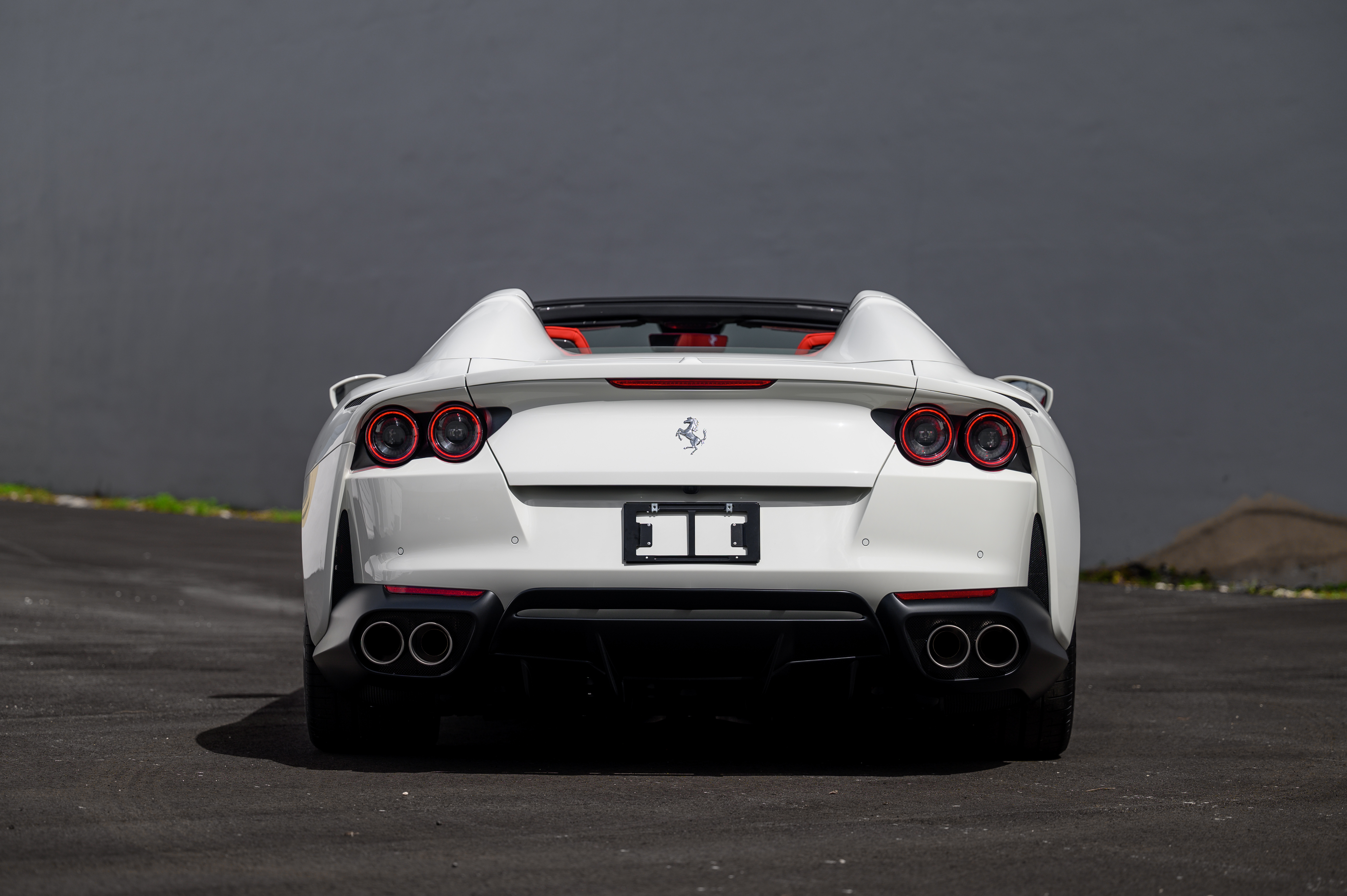 2022 Ferrari 812 GTS, 3/6