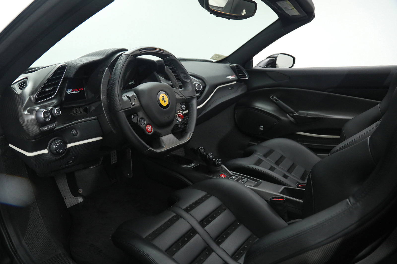 2020 Ferrari 488 Pista Spider, 3/26