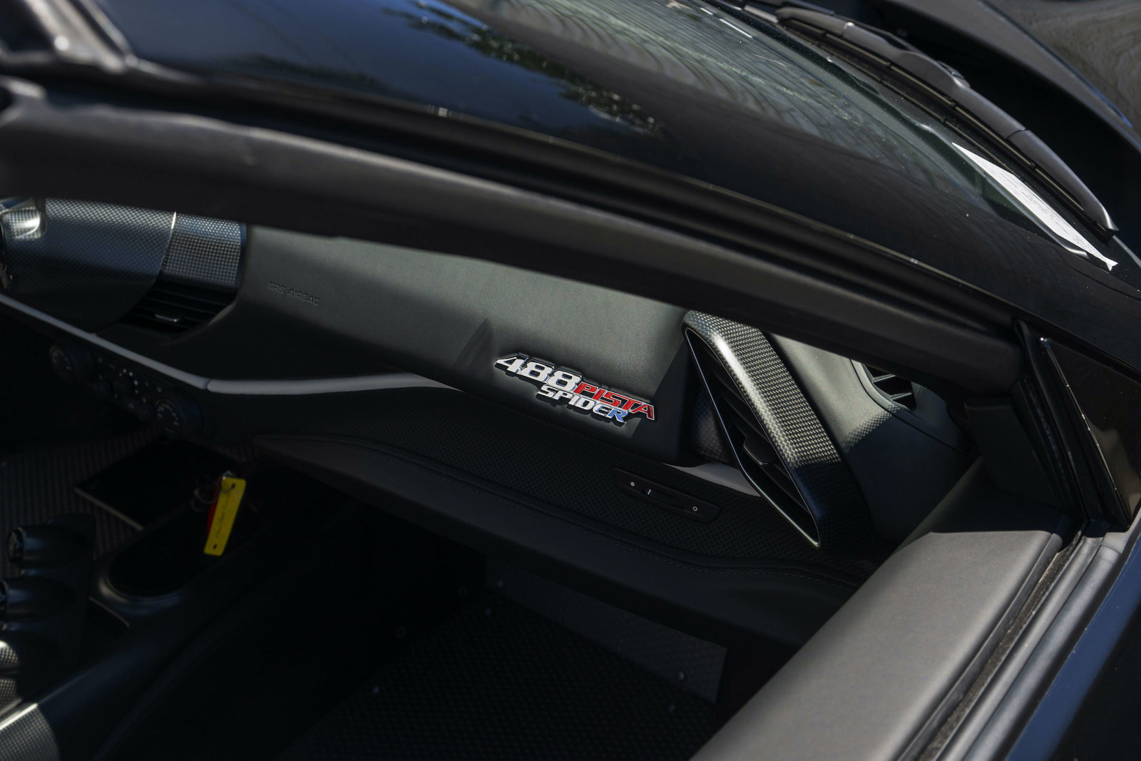 2020 Ferrari 488 Pista Spider, 7/26