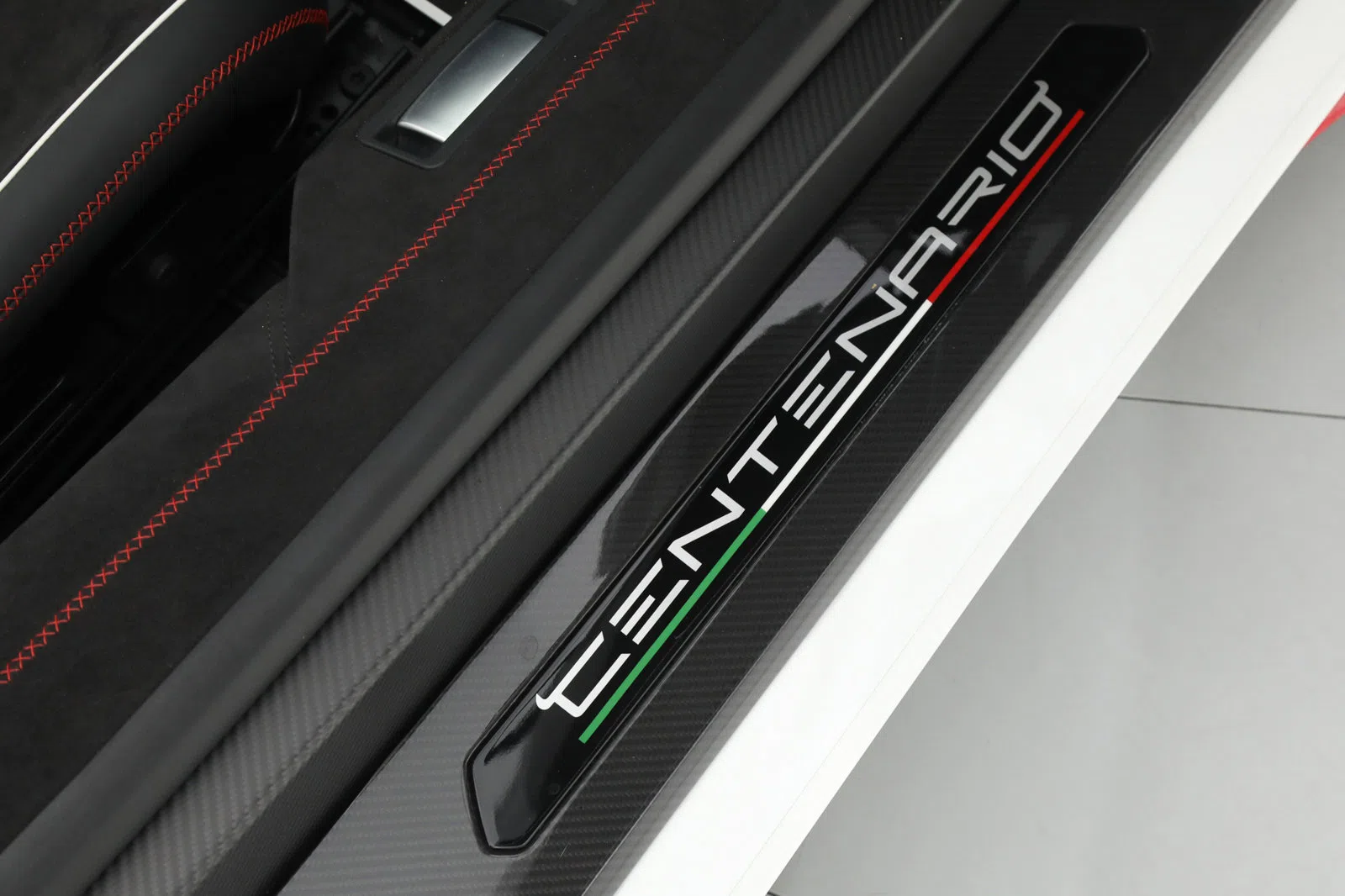 2017 Lamborghini Centenario Roadster interior, door sill
