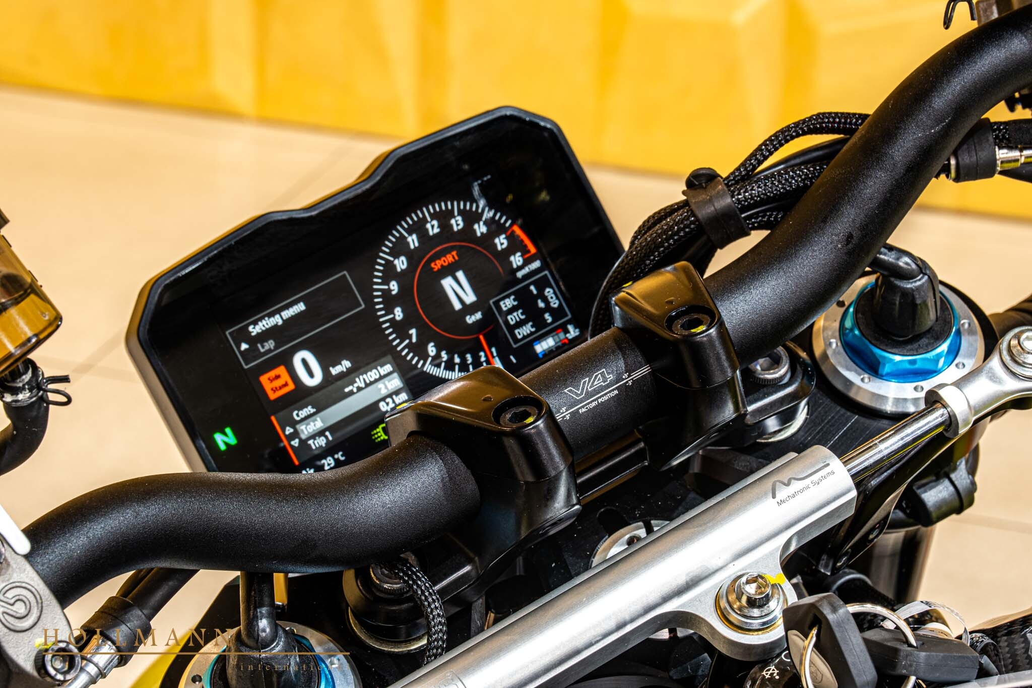 2023 Ducati Streetfighter V4 Lamborghini, 7/17