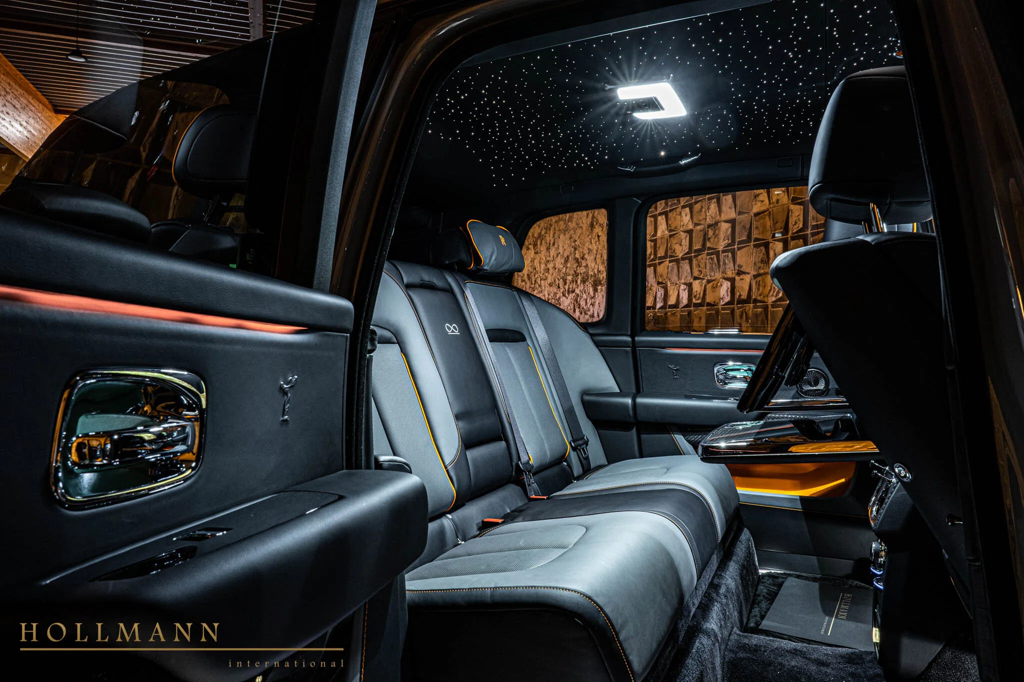 2023 Rolls-Royce Cullinan Black Badge by NOVITEC interior, seats