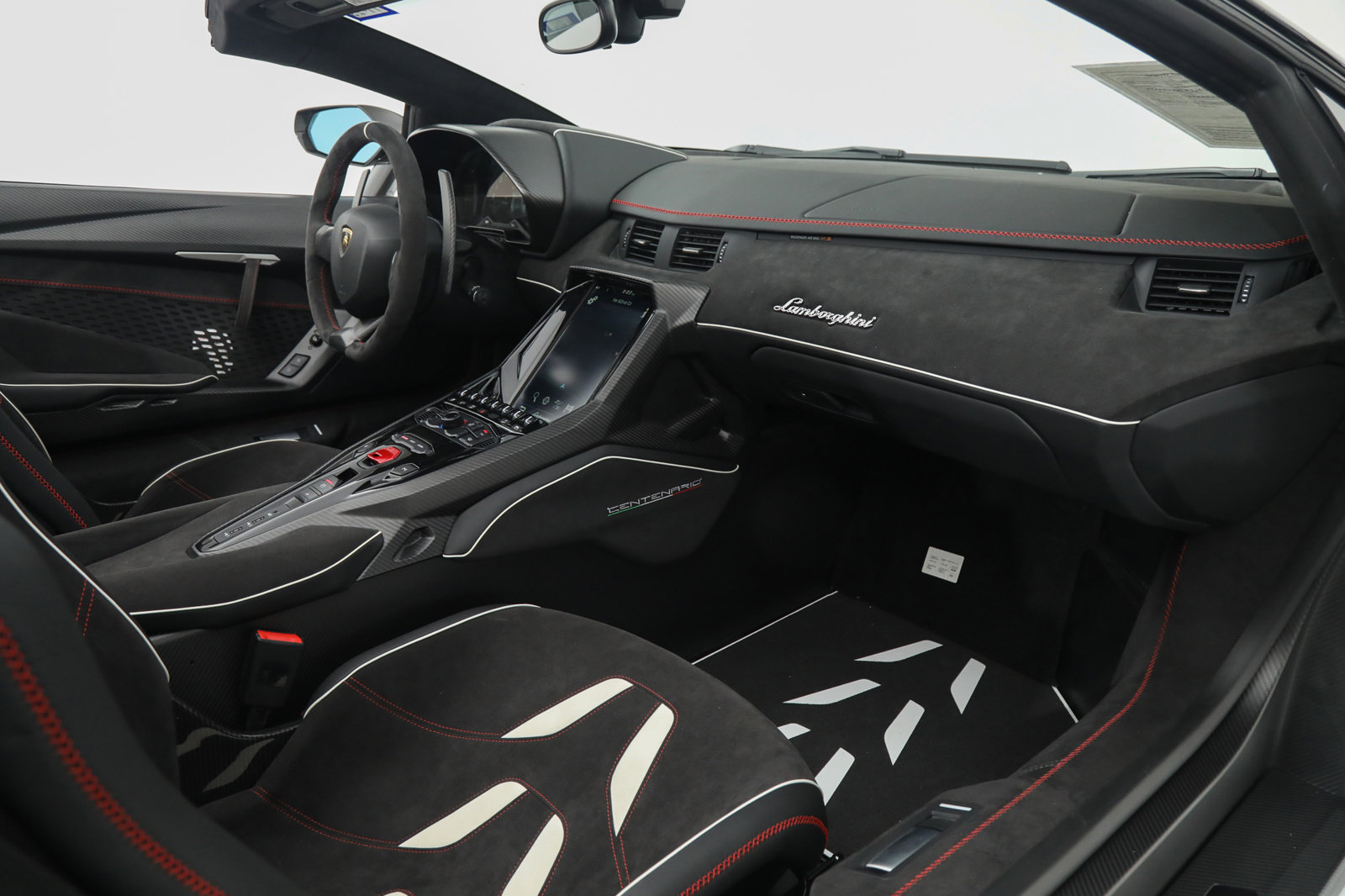 2017 LAMBORGHINI CENTENARIO ROADSTER, 3/23