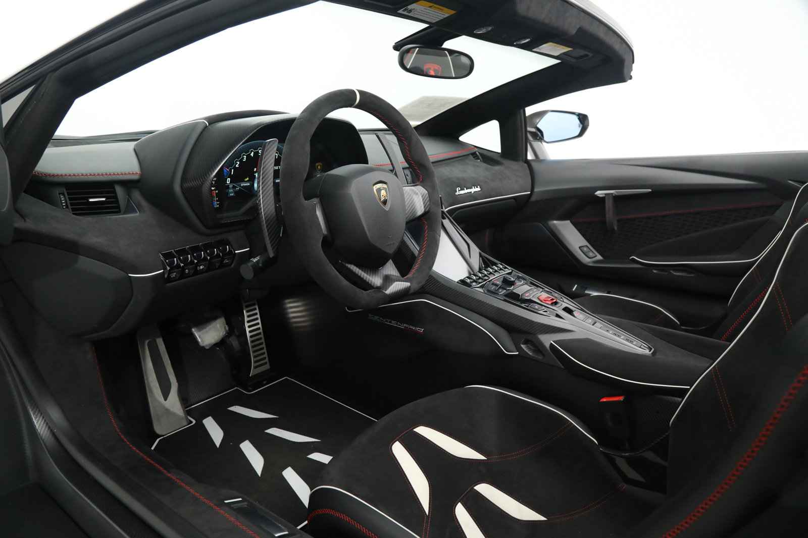 2017 LAMBORGHINI CENTENARIO ROADSTER, 4/23