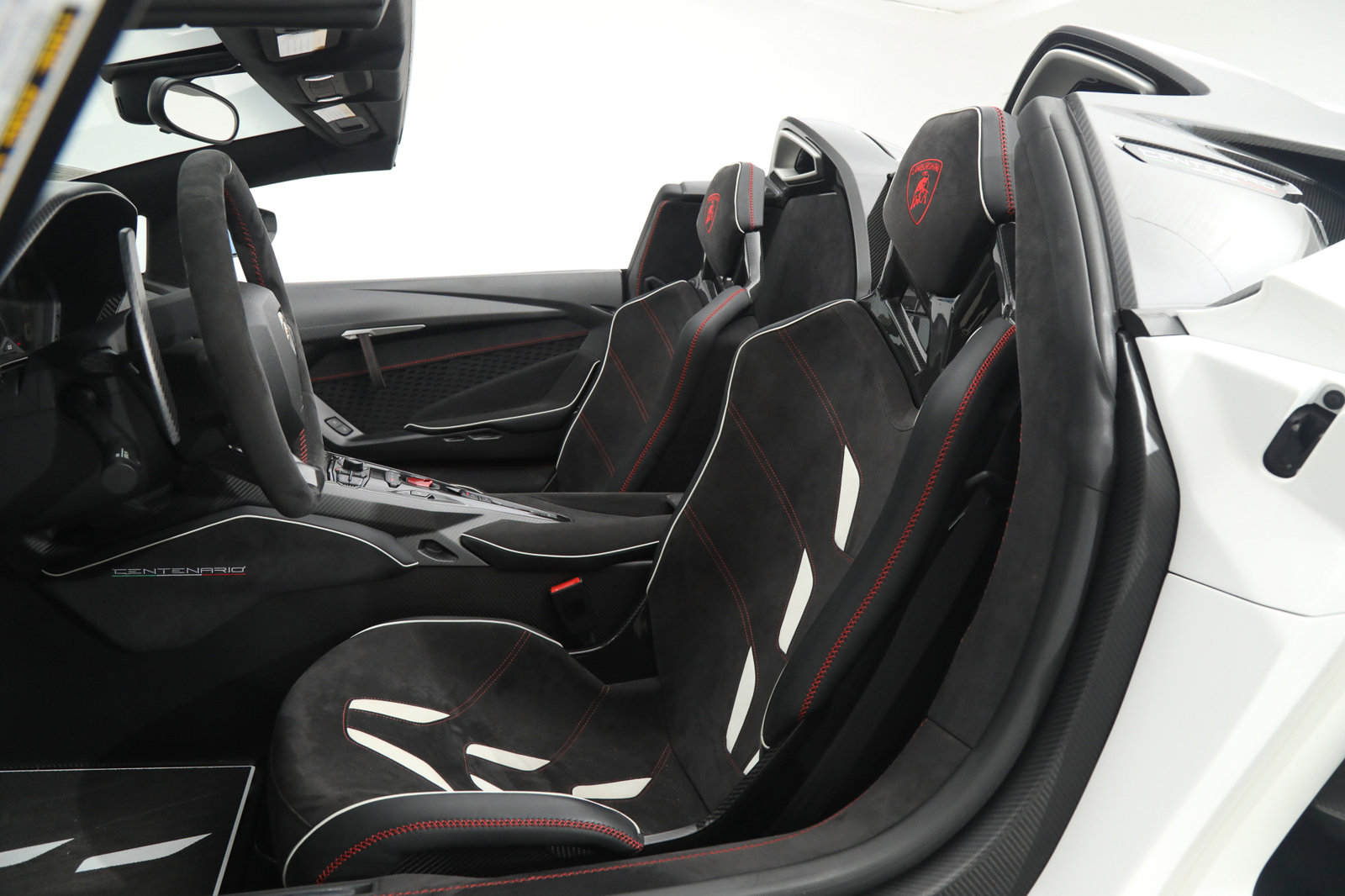 2017 LAMBORGHINI CENTENARIO ROADSTER, 7/23