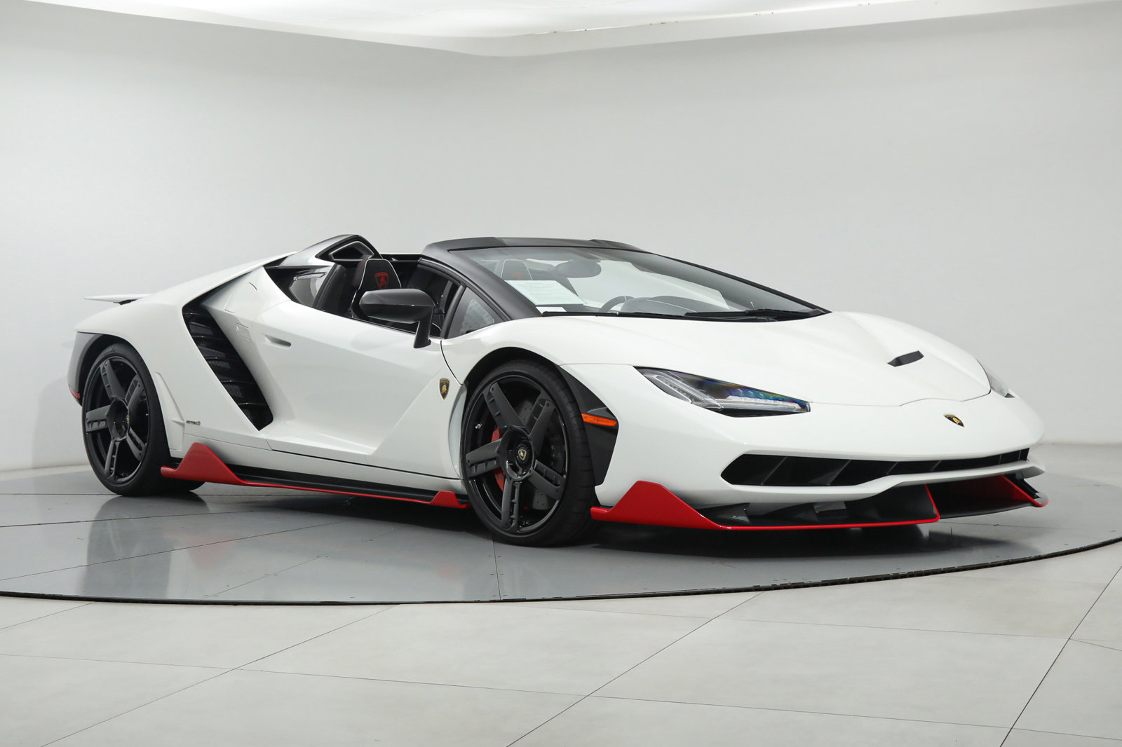 2017 LAMBORGHINI CENTENARIO ROADSTER, 14/23