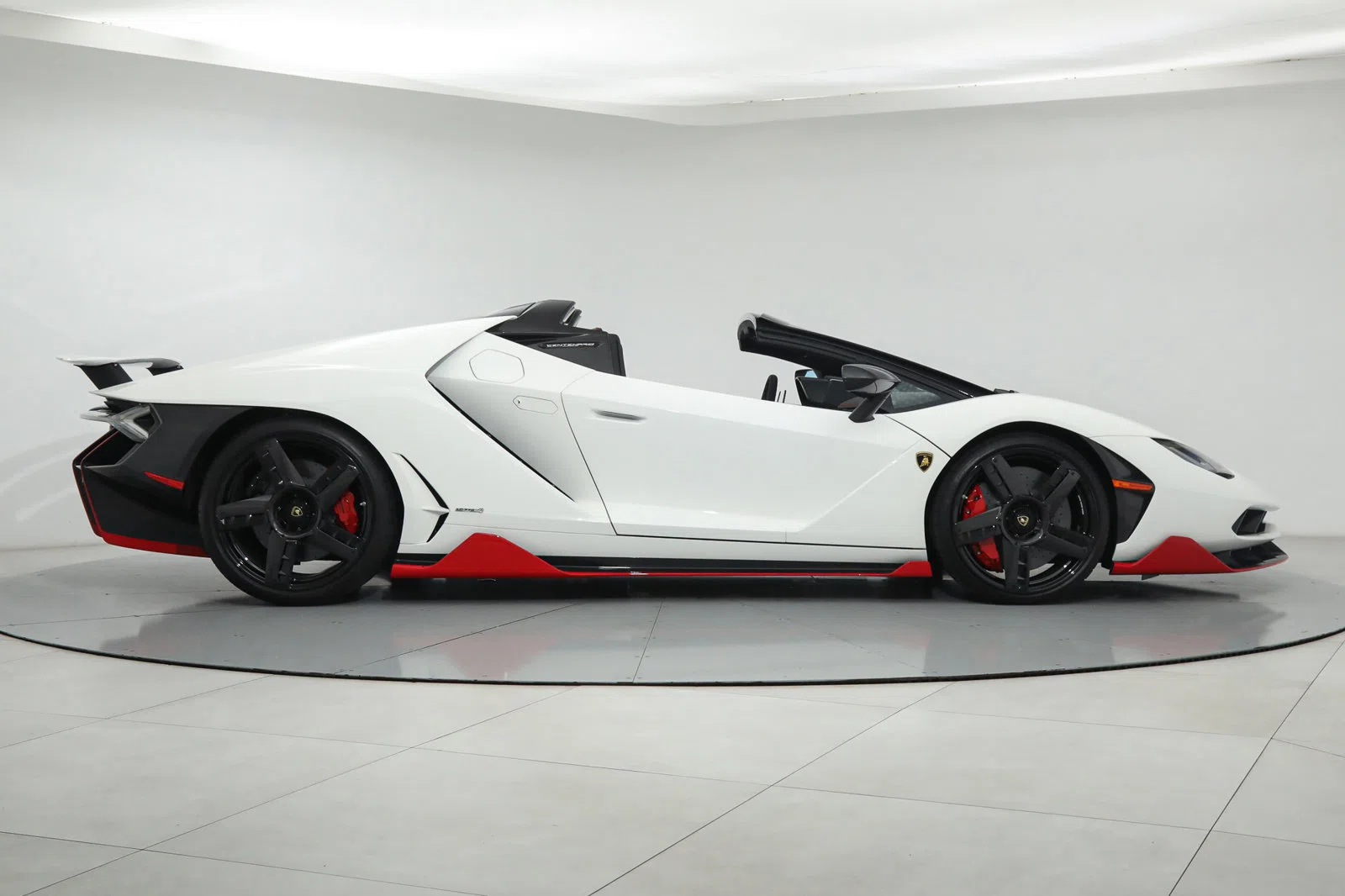 2017 Lamborghini Centenario Roadster for sale, exterior