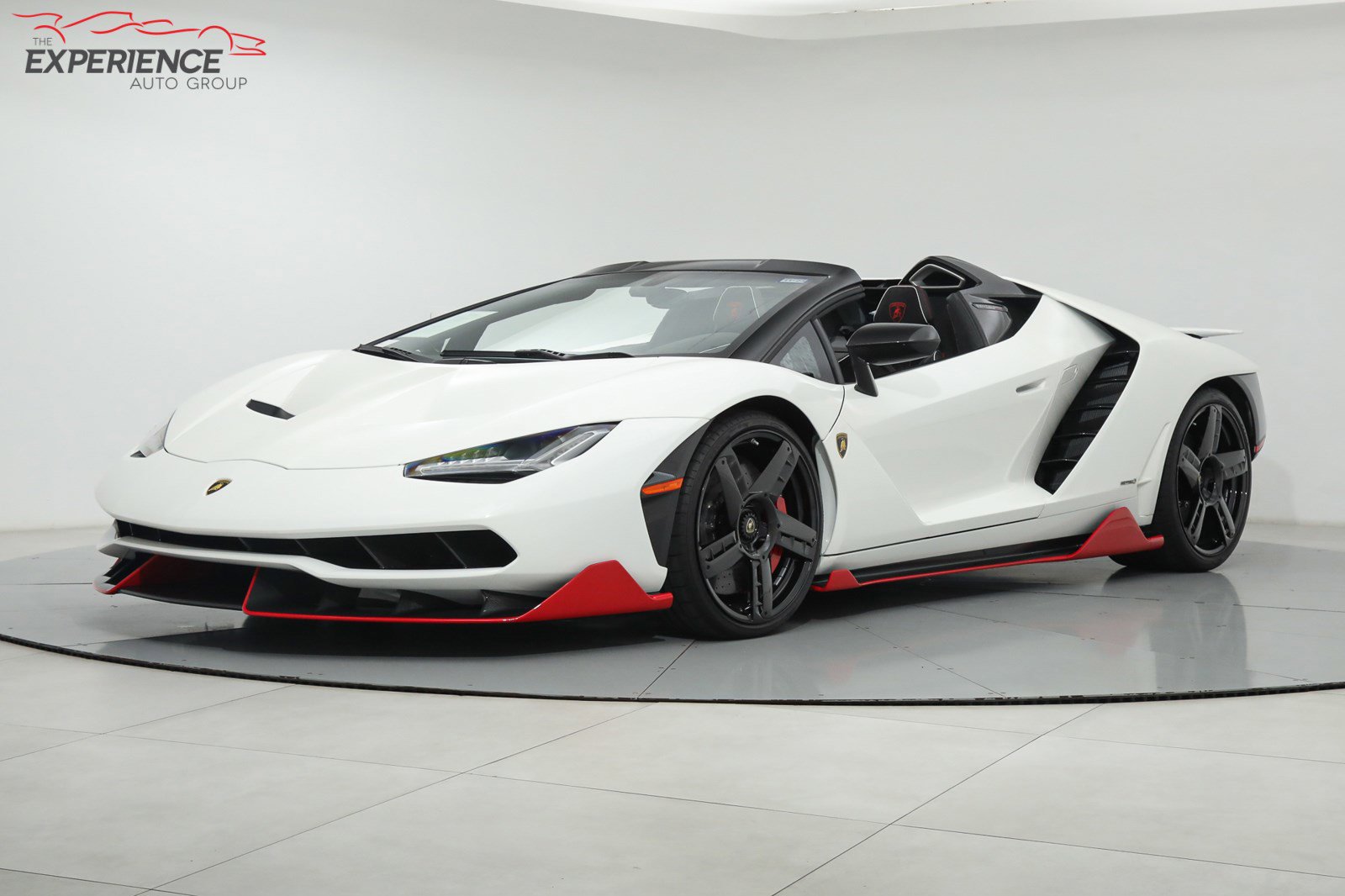 2017 LAMBORGHINI CENTENARIO ROADSTER, 20/23
