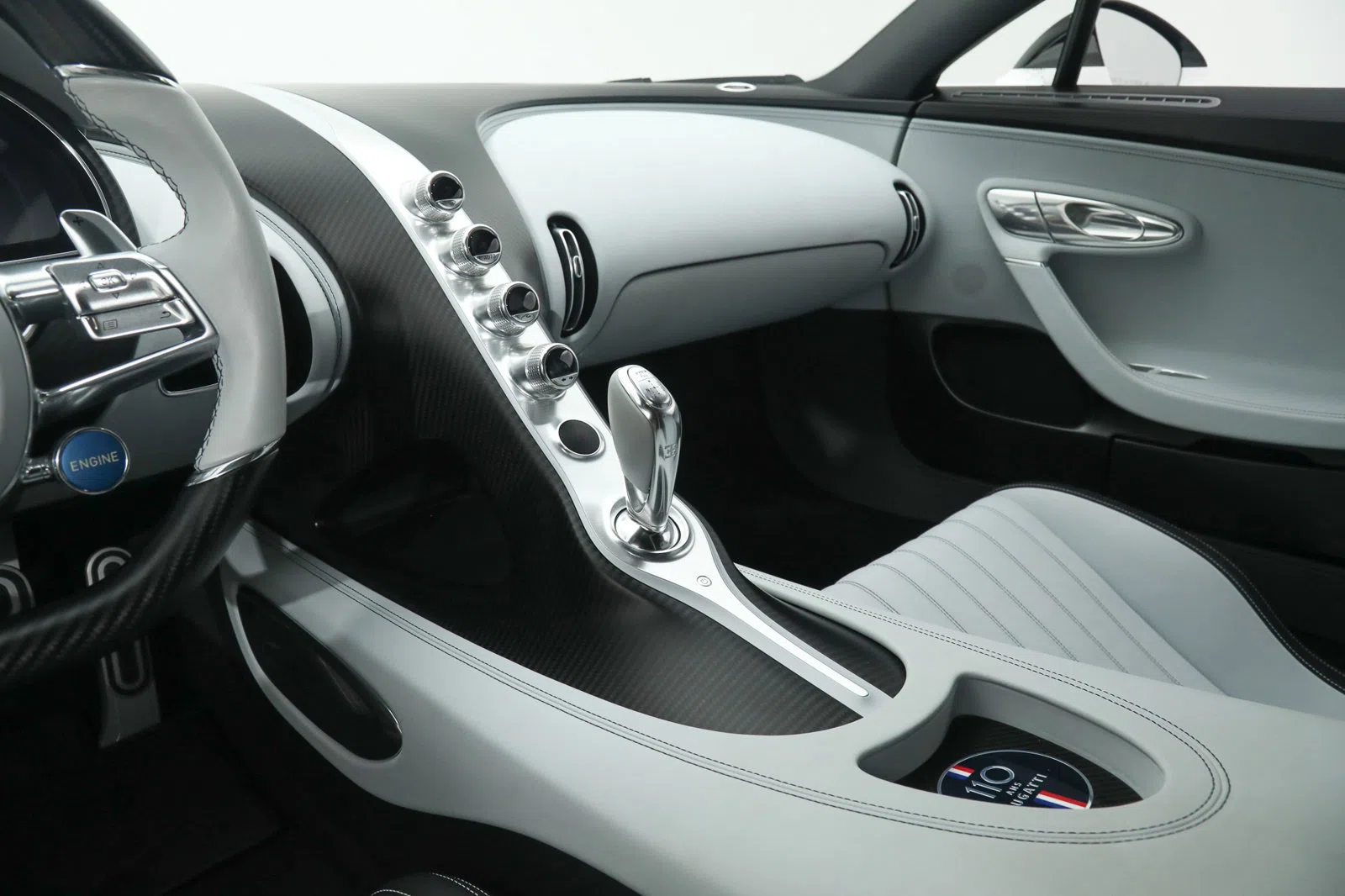 2019 Bugatti Chiron interior