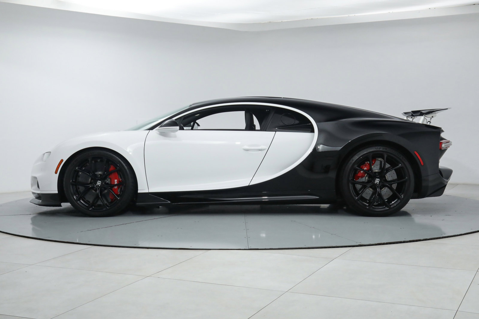 2019 BUGATTI CHIRON, 7/26