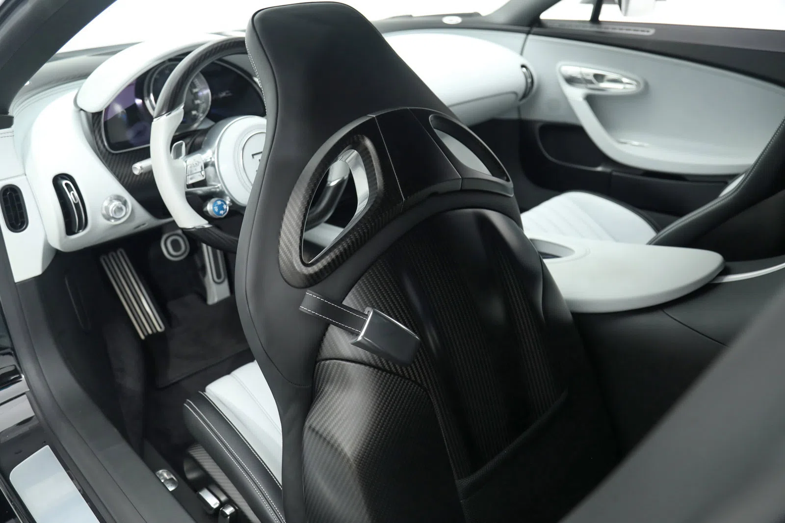 2019 Bugatti Chiron interior