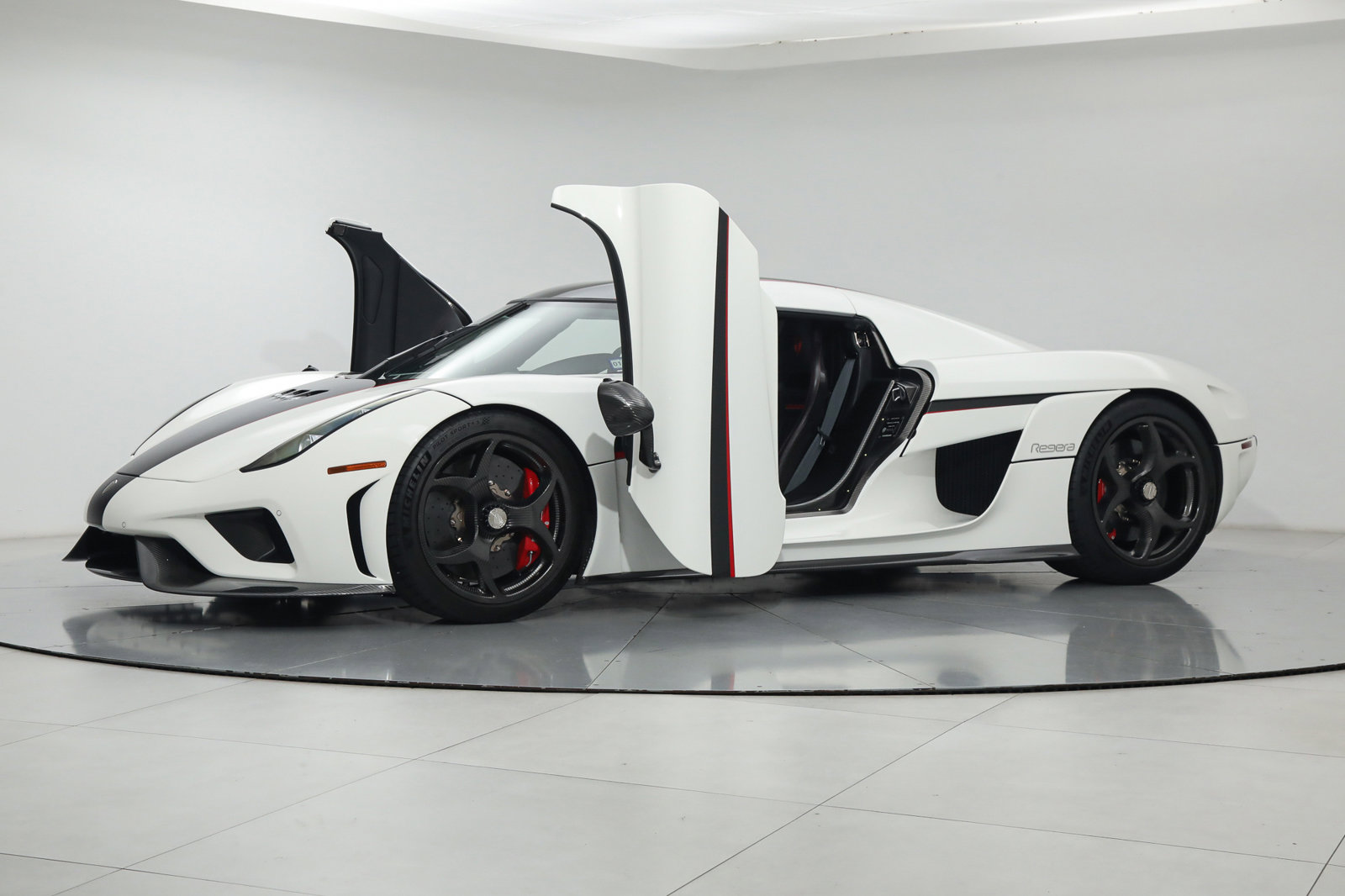 2019 KOENIGSEGG REGERA