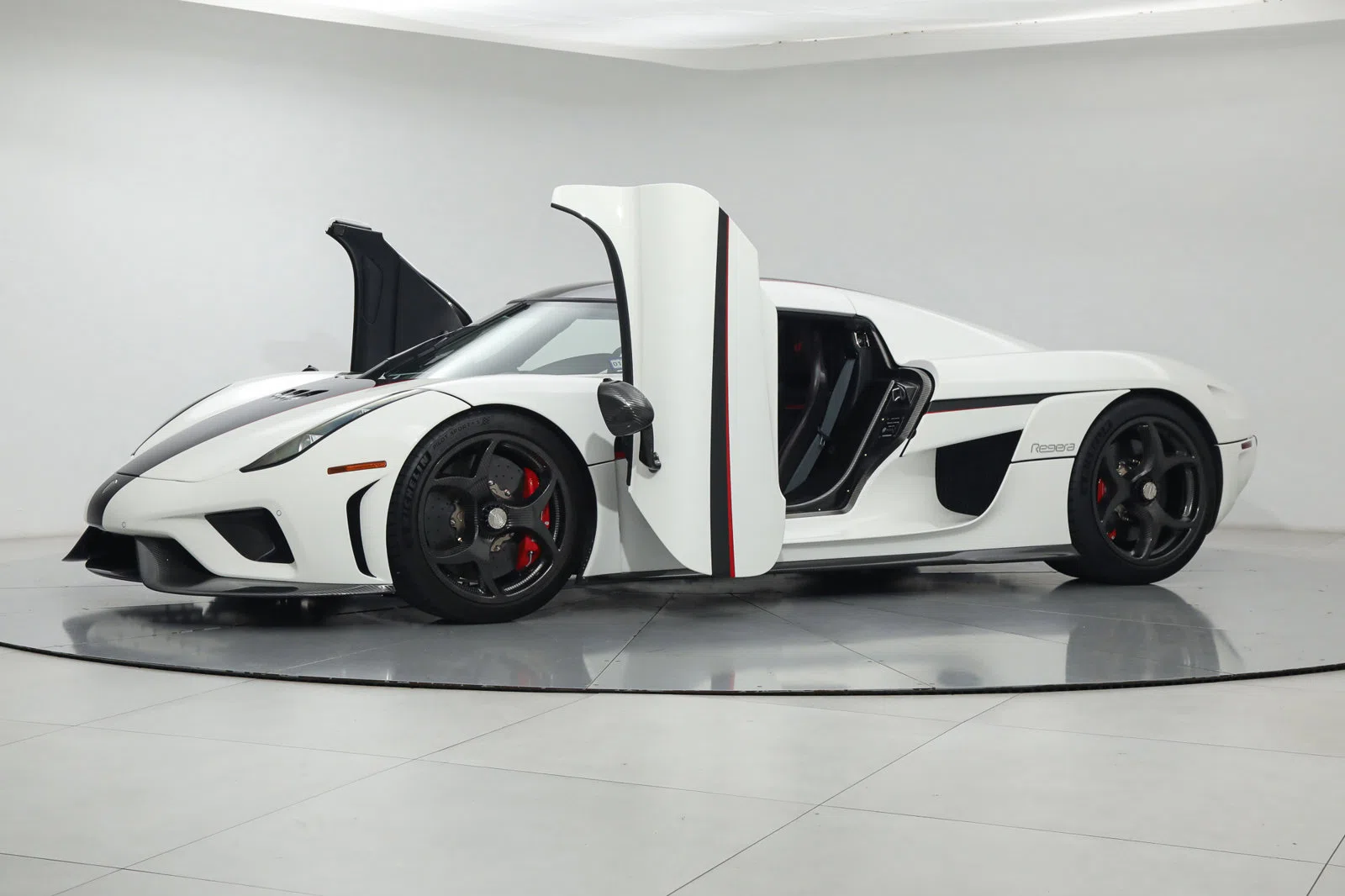 2019 KOENIGSEGG REGERA