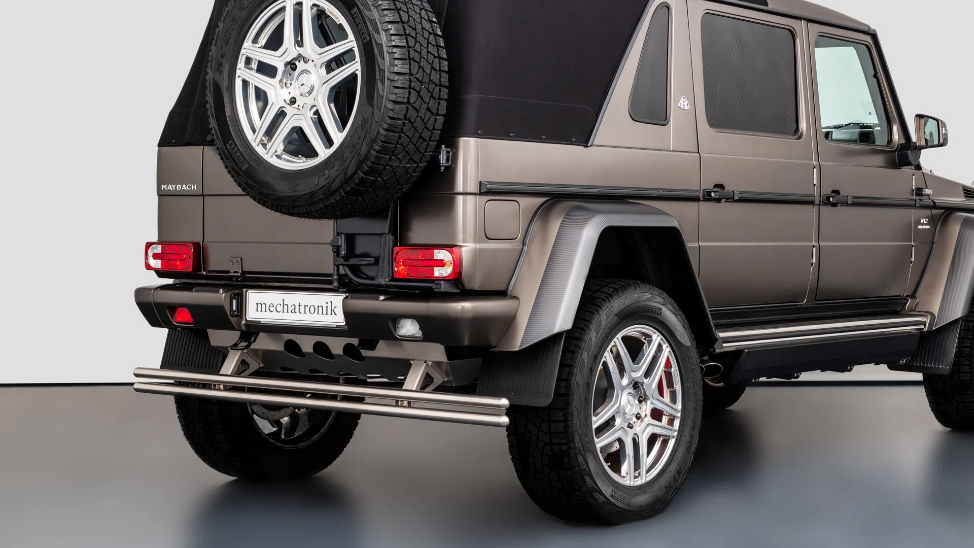 2018 Mercedes-Maybach G650 Landaulet for sale, exterior, AMG Monza Grau Magno