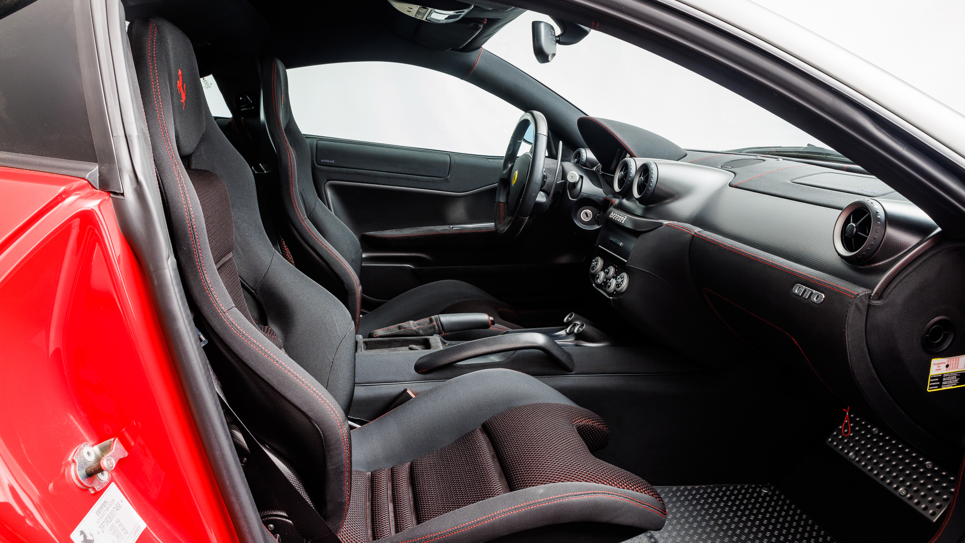 2010 Ferrari 599 GTO, 21/27
