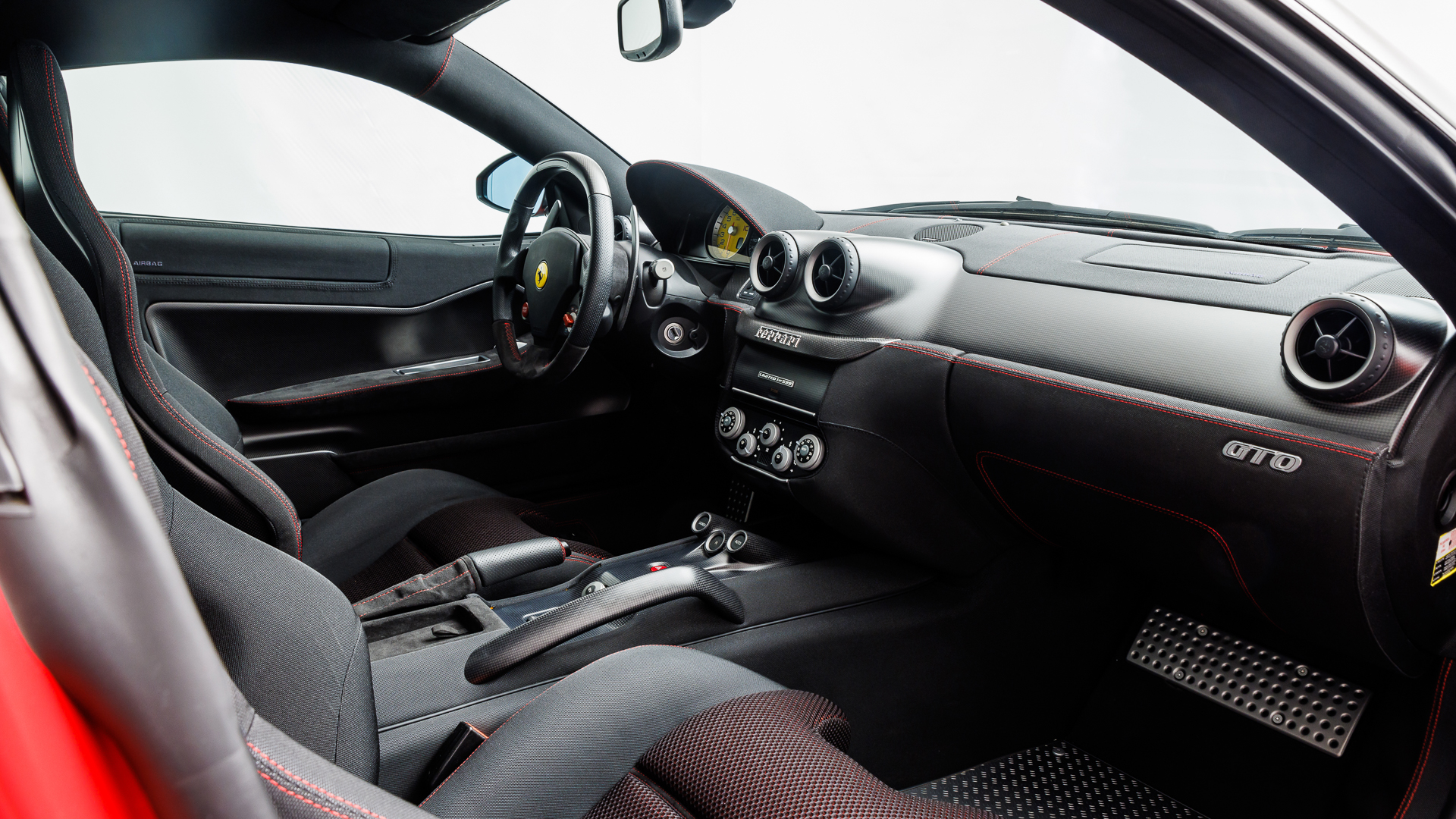2010 Ferrari 599 GTO, 25/27