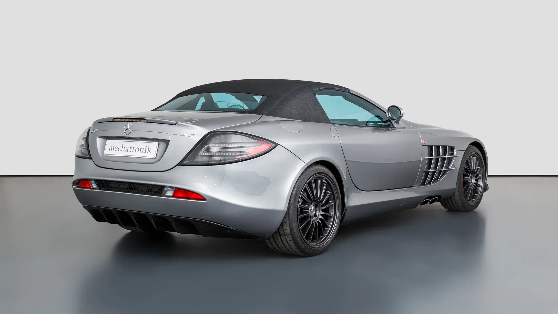 2009 Mercedes-Benz SLR McLaren Edition 722S Roadster for sale, exterior, Crystal Antimongrey metallic