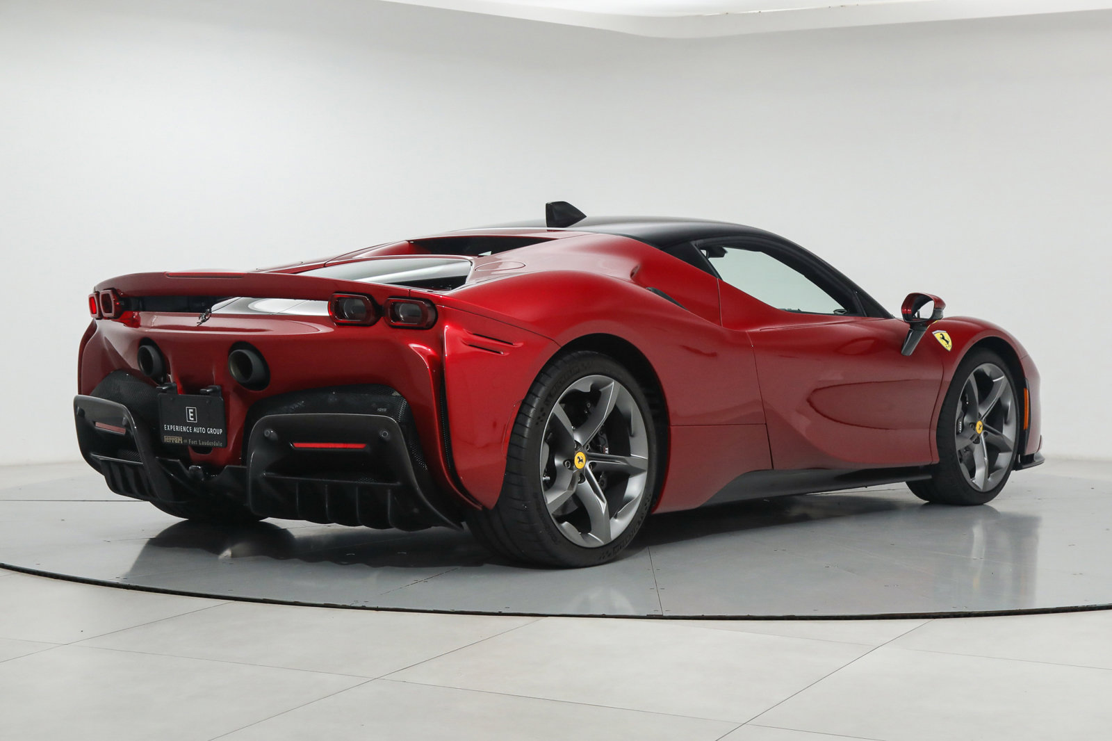 2023 Ferrari SF90 Stradale, 2/20