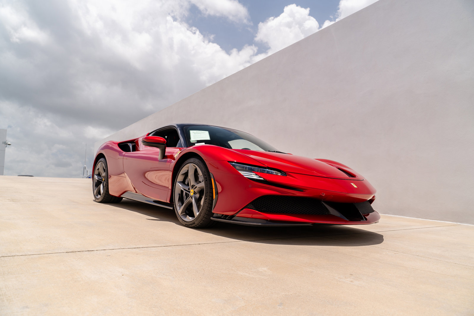 2023 Ferrari SF90 Stradale, 6/20