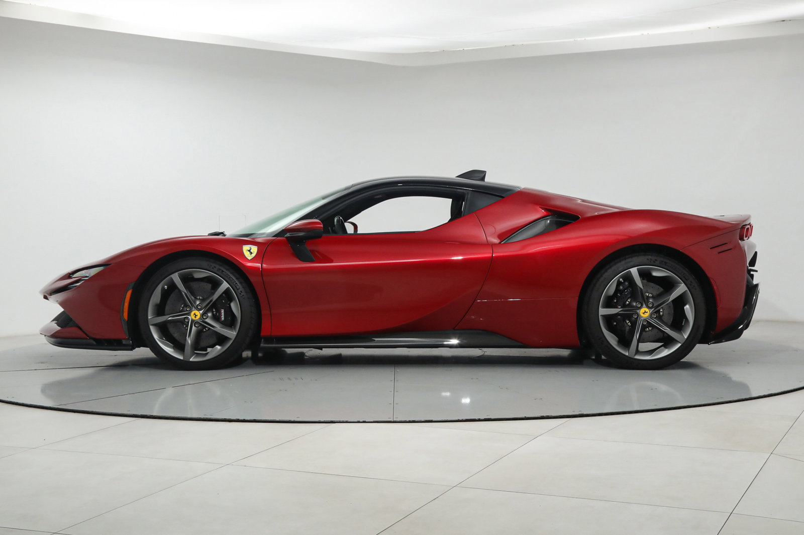 2023 Ferrari SF90 Stradale, 18/20