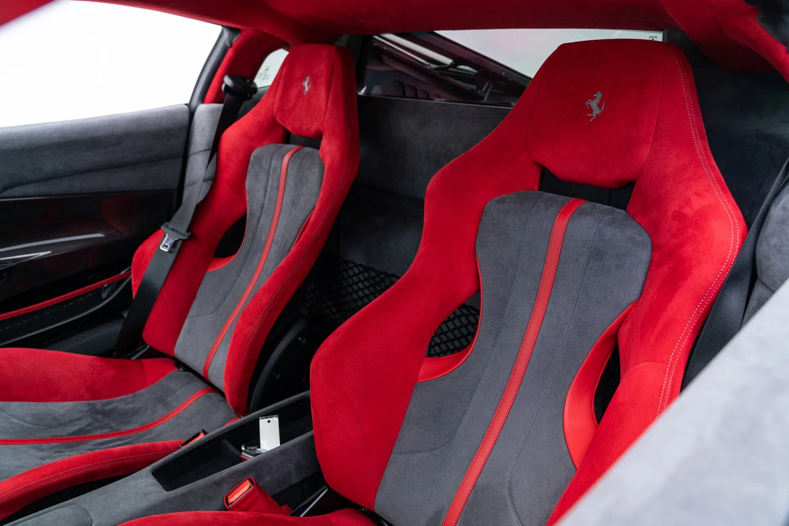 2019 Ferrari 488 Pista interior, seats