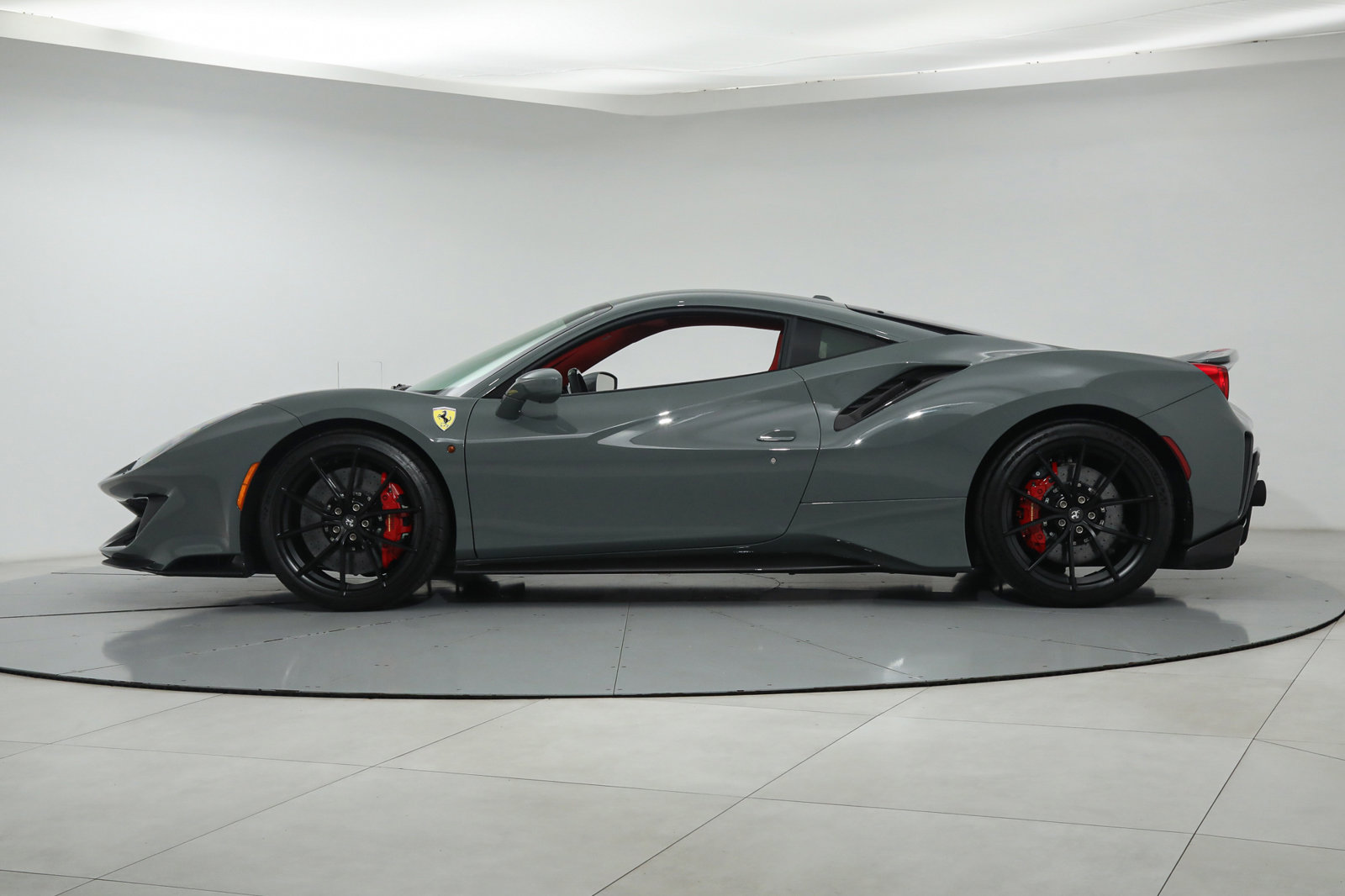 2019 Ferrari 488 Pista, 18/20