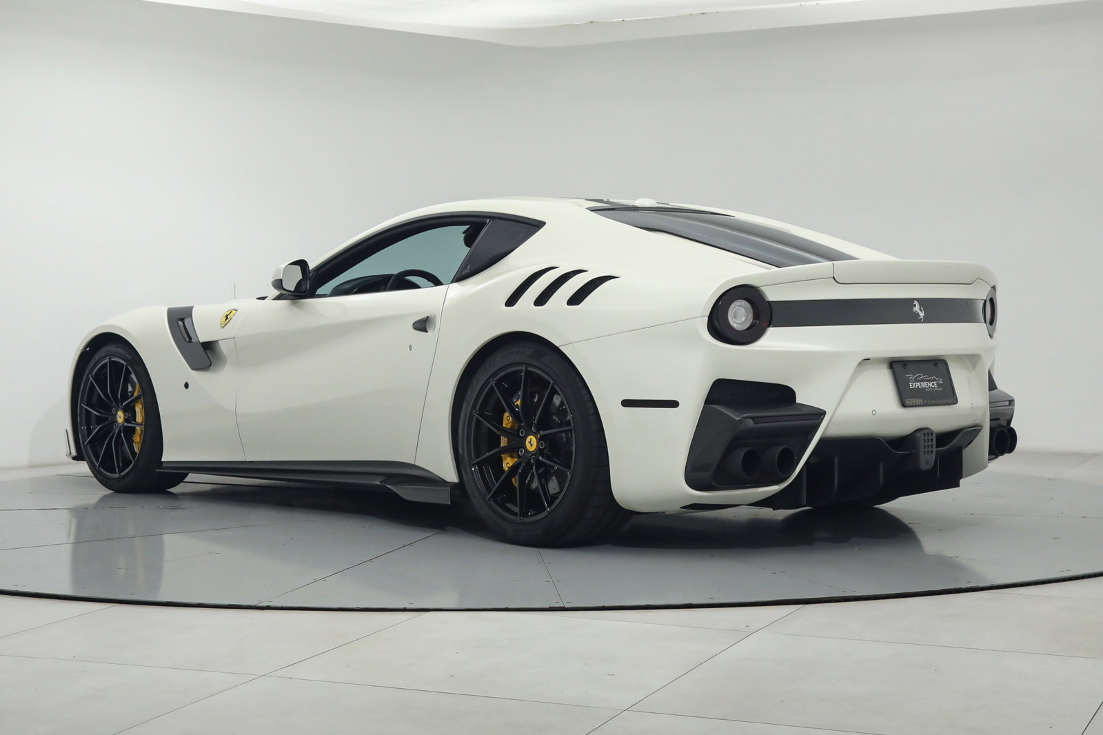 2017 Ferrari F12 TDF, 15/17