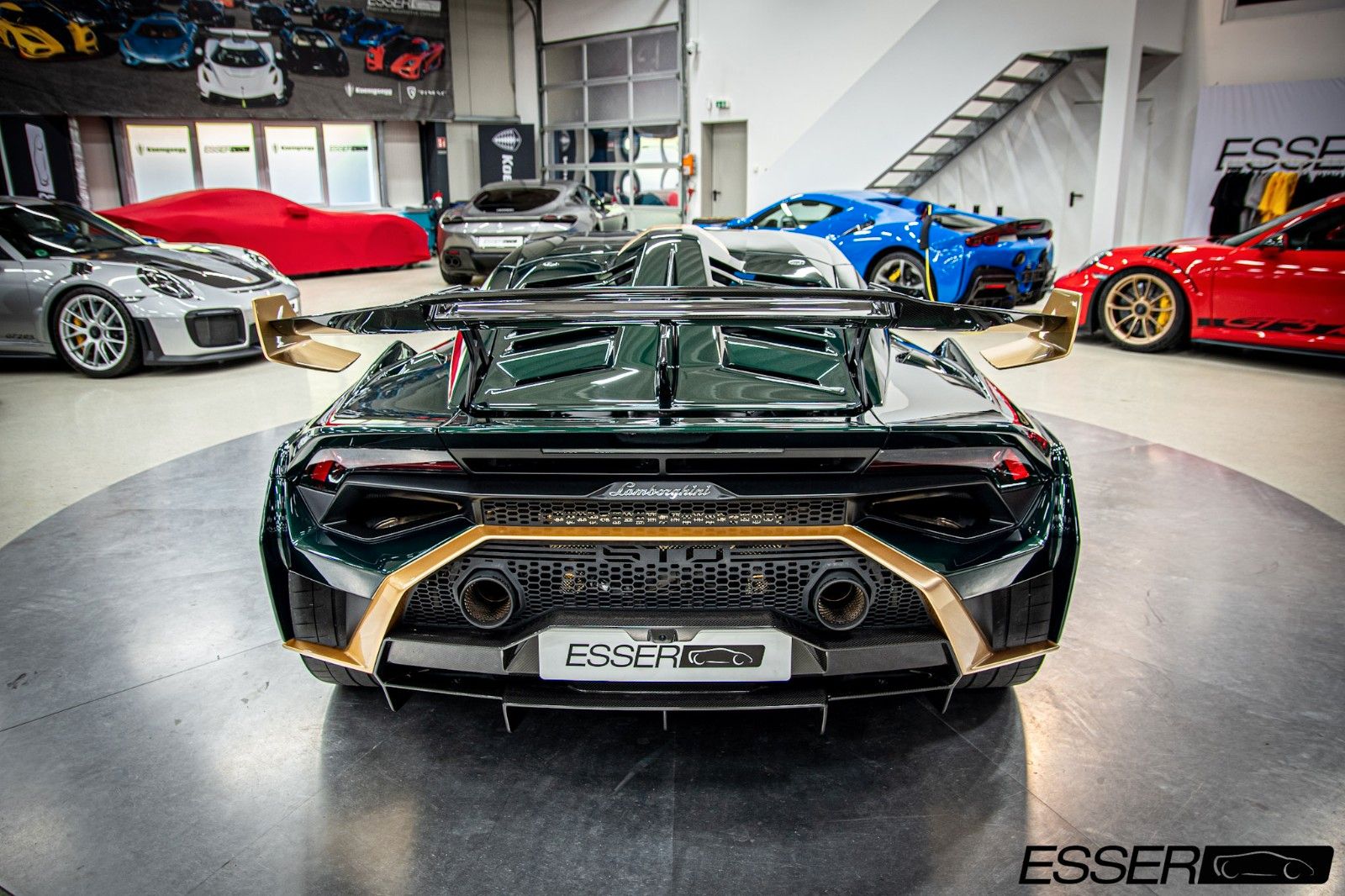 2022 LAMBORGHINI HURACÁN STO *VERDE HYDRA, 9/17