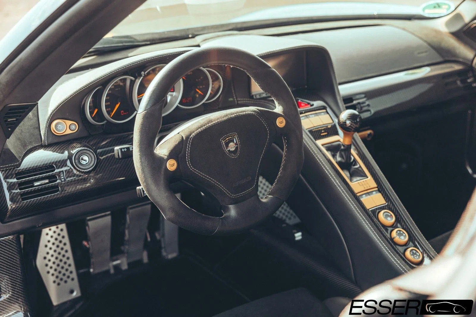 2004 Porsche Carrera GT : Gemballa Mirage GT 'Gold Edition' interior