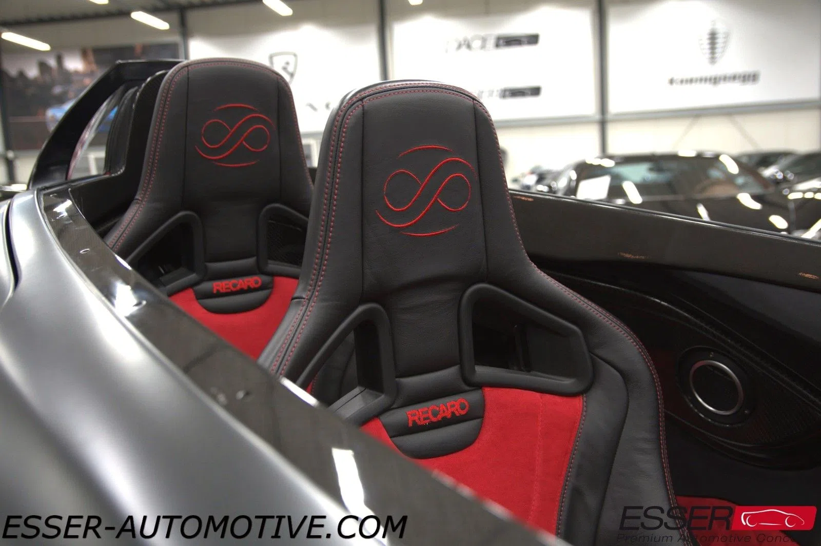 2011 TRAMONTANA R interior, seats