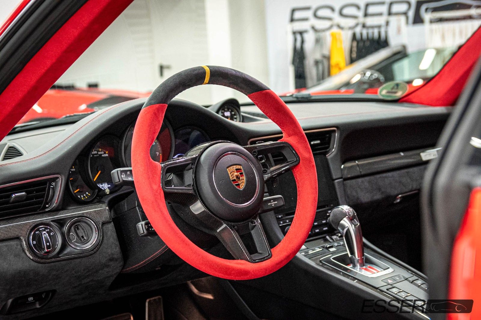2018 Porsche 991 GT2 RS Weissach, 2/20