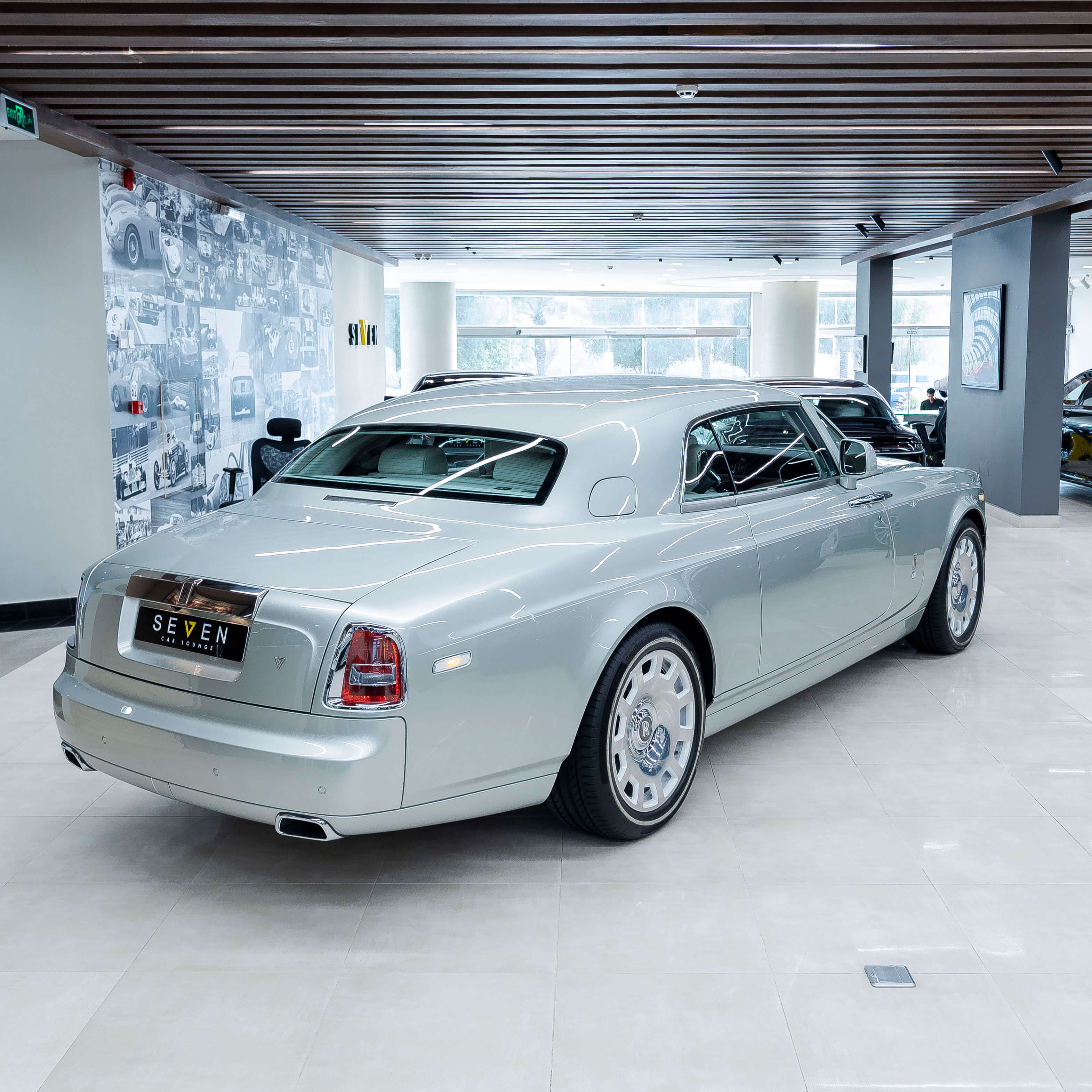 Rolls-Royce Phantom Coupe Pearl Collection One of One, 5/12