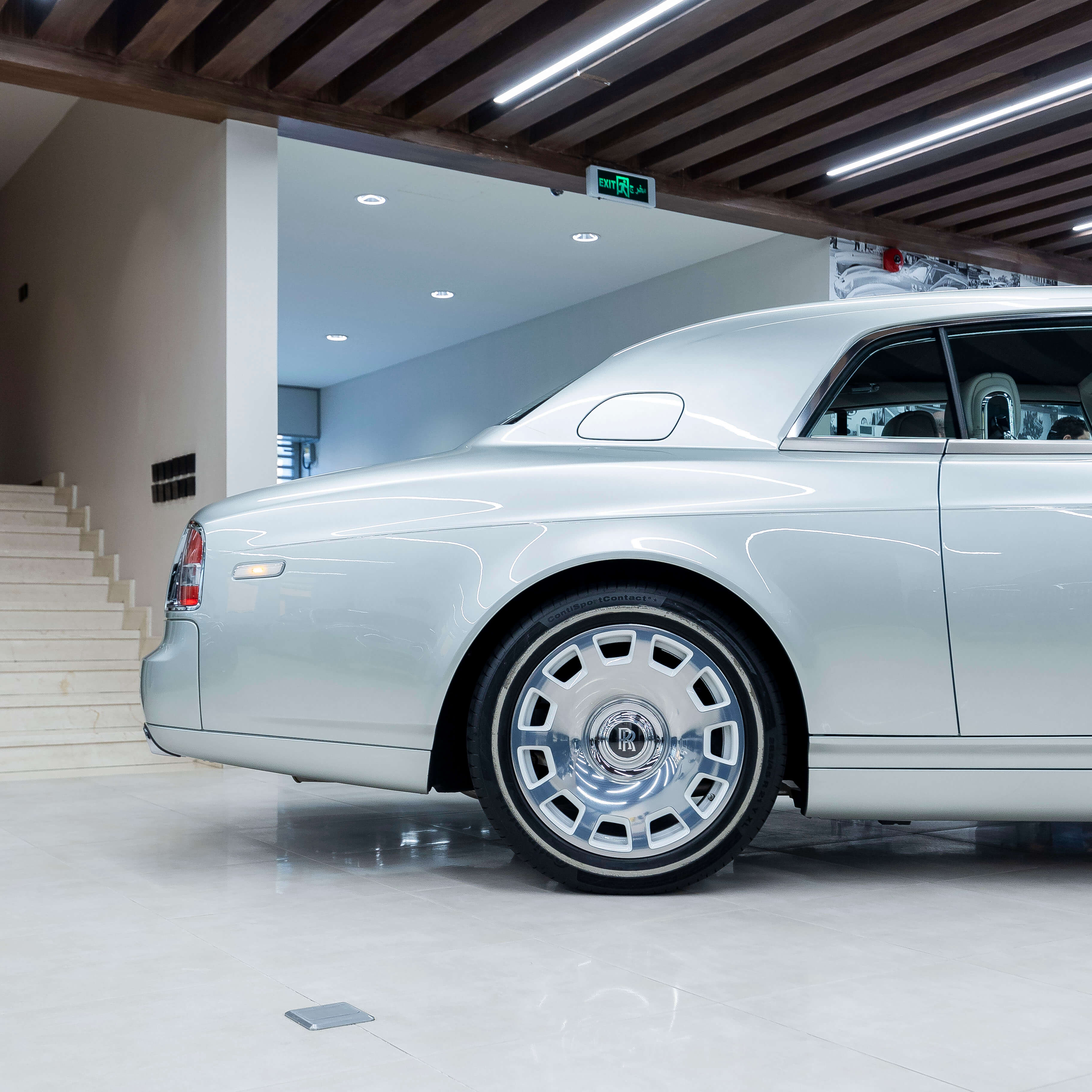 Rolls-Royce Phantom Coupe Pearl Collection One of One, 7/12