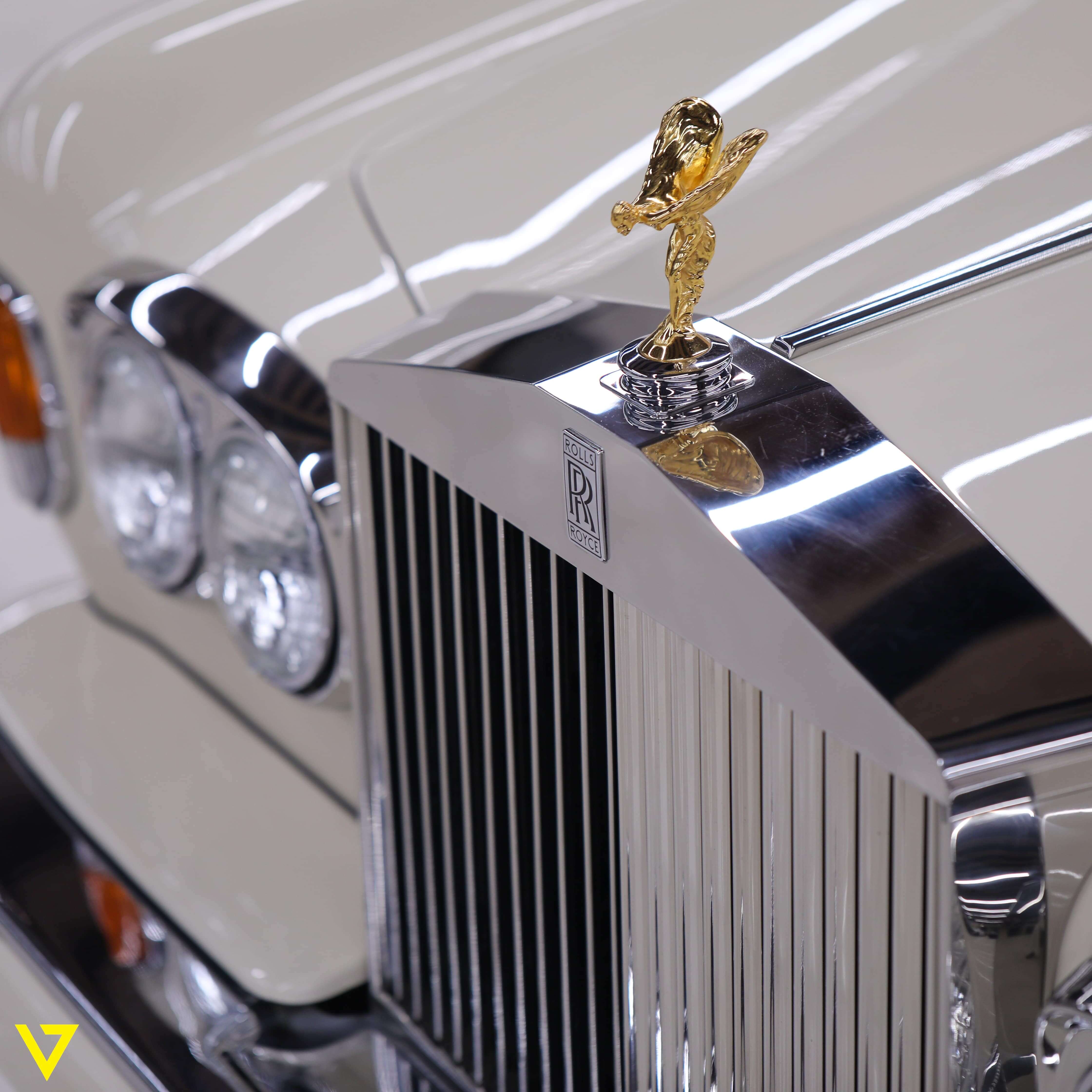 1987 Rolls-Royce Corniche II, 4/17