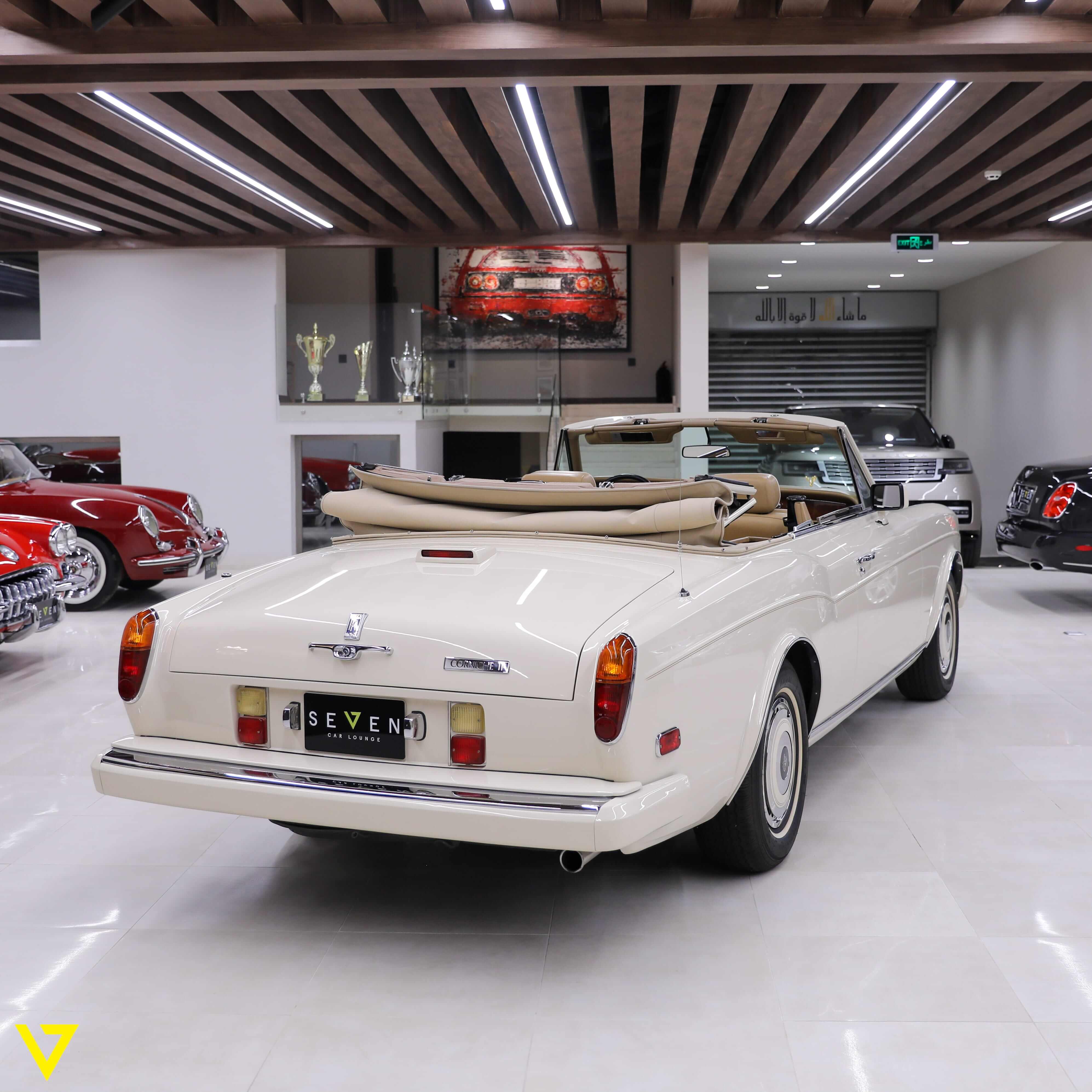 1987 Rolls-Royce Corniche II, 16/17