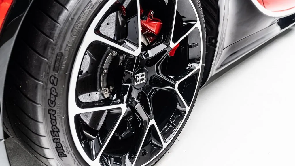 2019 Bugatti Chiron "110 Ans Bugatti", 28/39