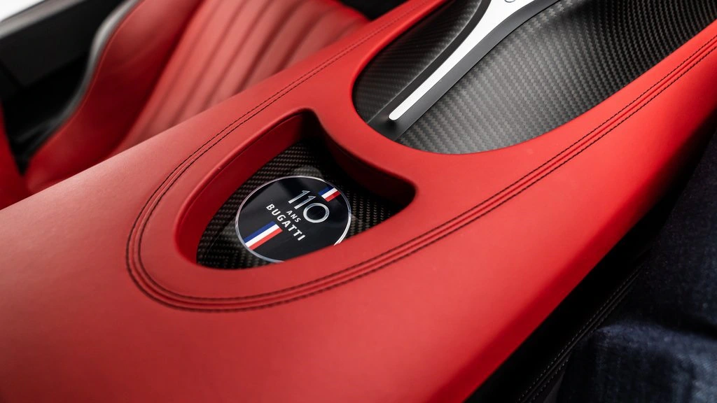 2019 Bugatti Chiron "110 Ans Bugatti", 38/39