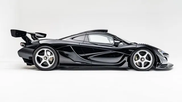 2014 McLaren P1 GT Lanzante, 3/14