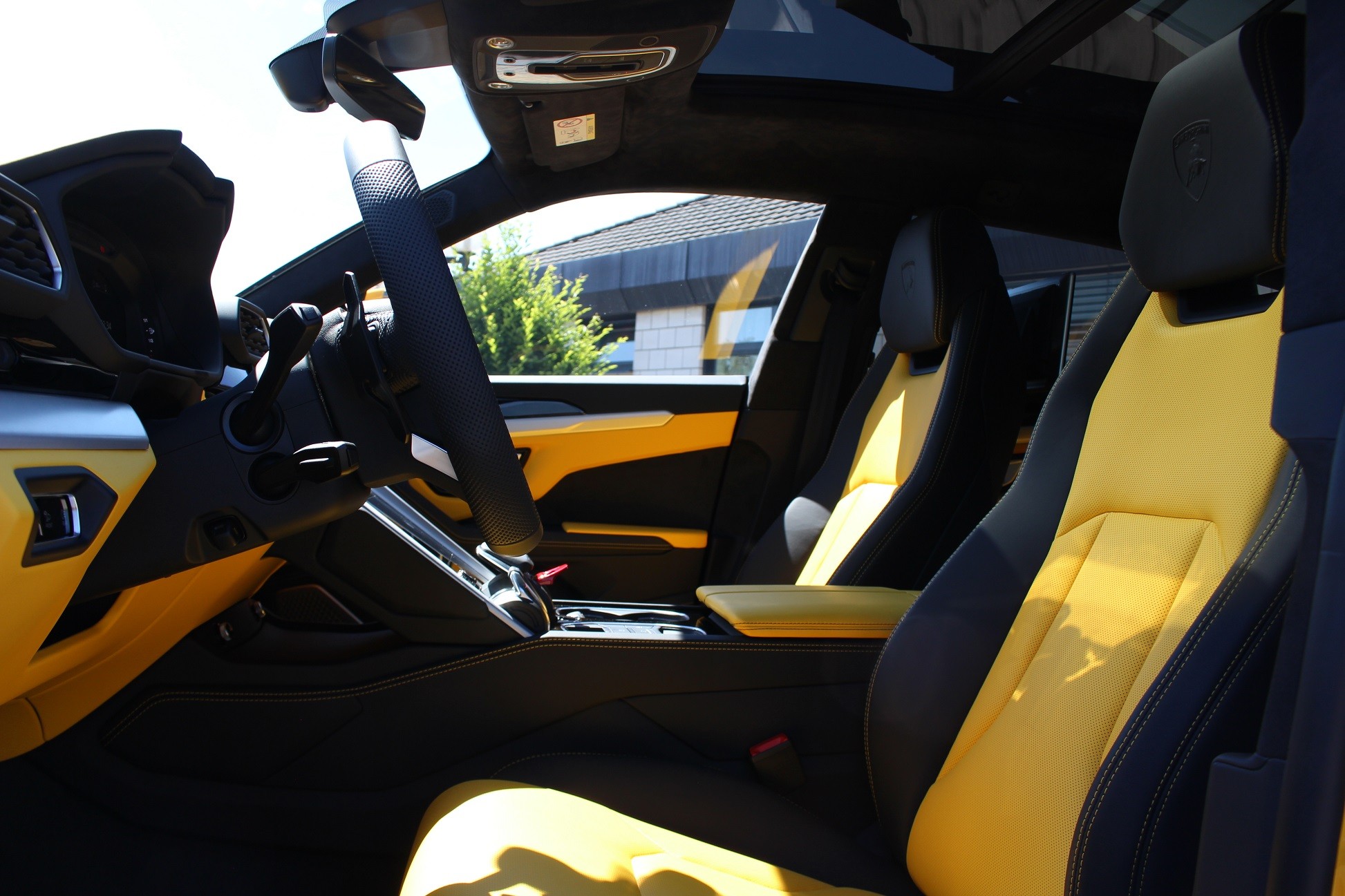 2019 Lamborghini Urus, 2/20
