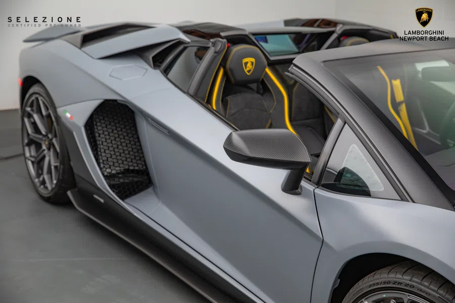 2022 Lamborghini Aventador LP 780-4 Ultimae for sale, exterior, Grigio Acheso Matt