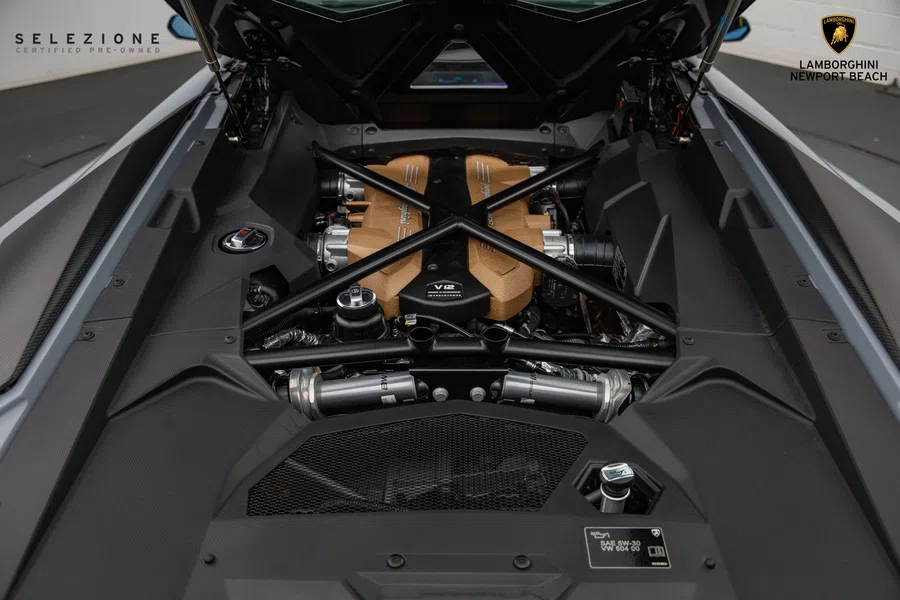2022 Lamborghini Aventador LP 780-4 Ultimae engine