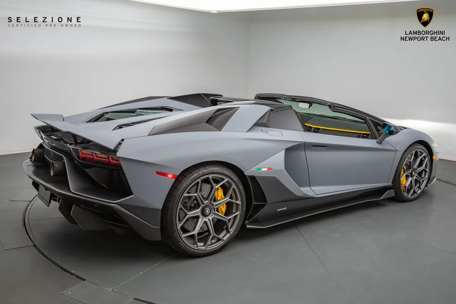 2022 Lamborghini Aventador LP 780-4 Ultimae for sale, exterior, Grigio Acheso Matt