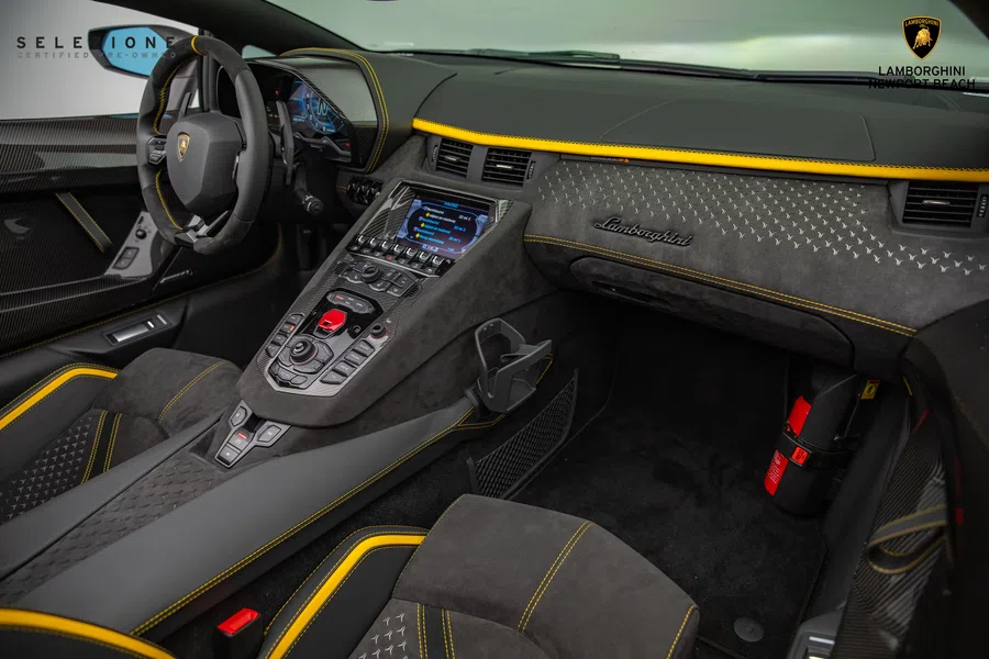 2022 Lamborghini Aventador LP 780-4 Ultimae interior, dashboard