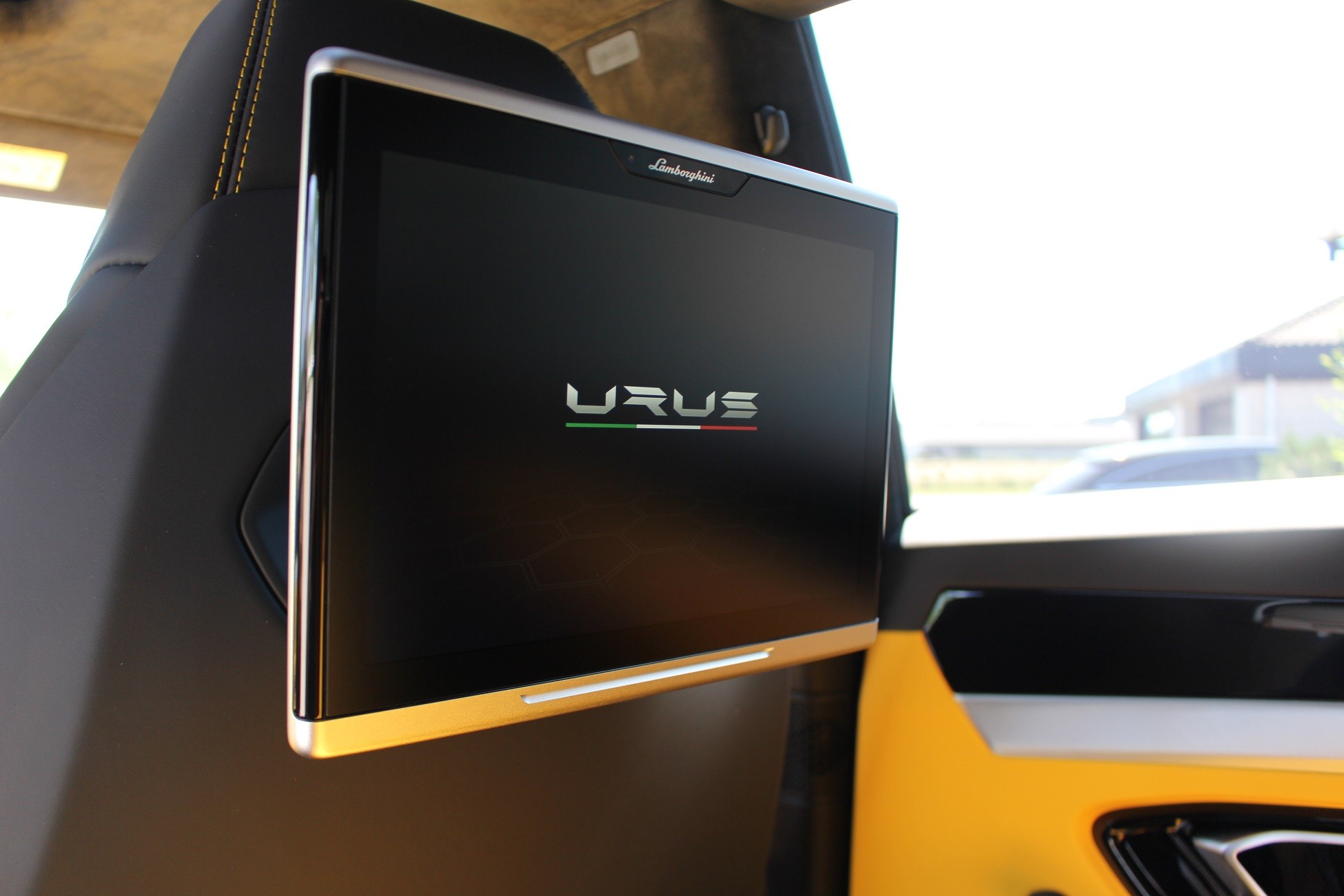 2019 Lamborghini Urus, 11/20