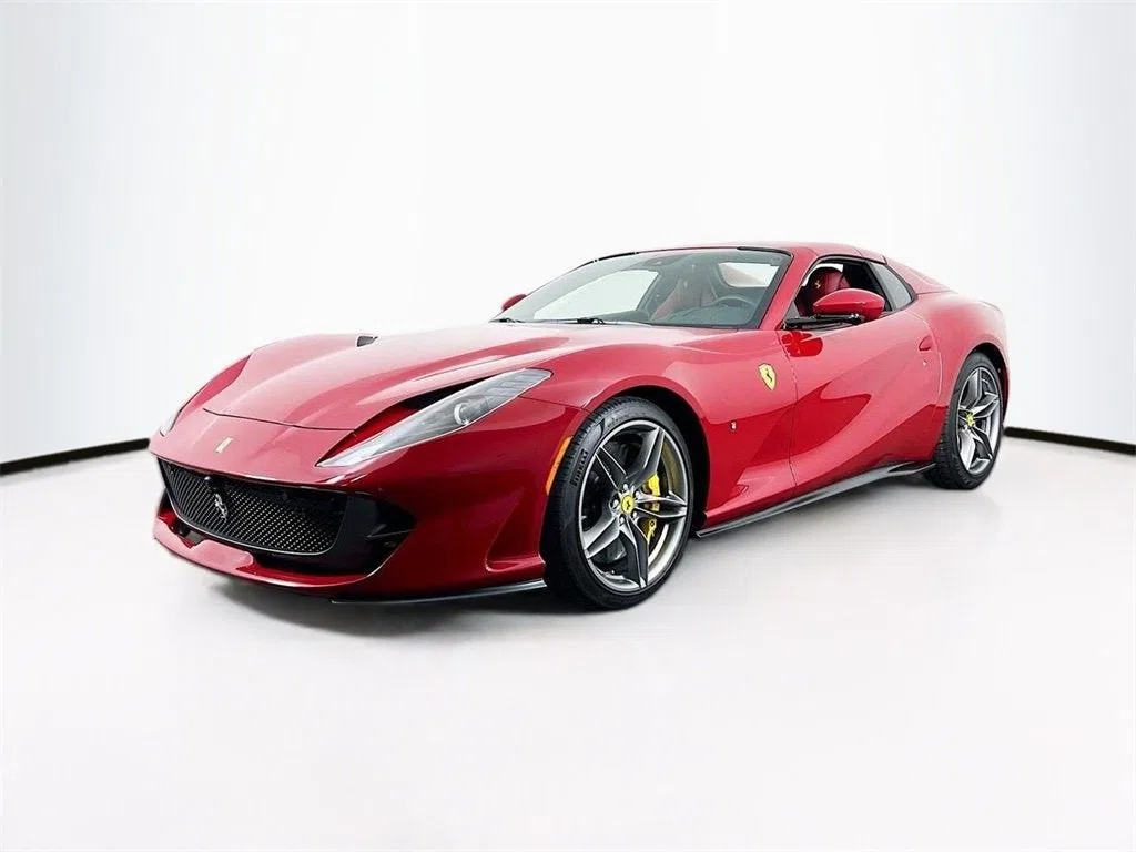 2022 Ferrari 812 GTS, 5/8