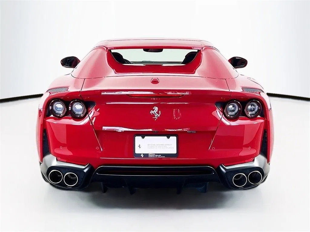 2022 Ferrari 812 GTS, 8/8