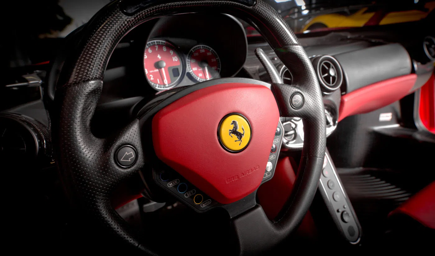 2004 Ferrari Enzo interior, steering wheel