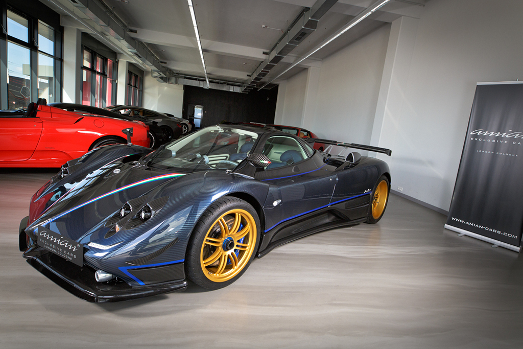 2010 Pagani Zonda Tricolore, 3/15
