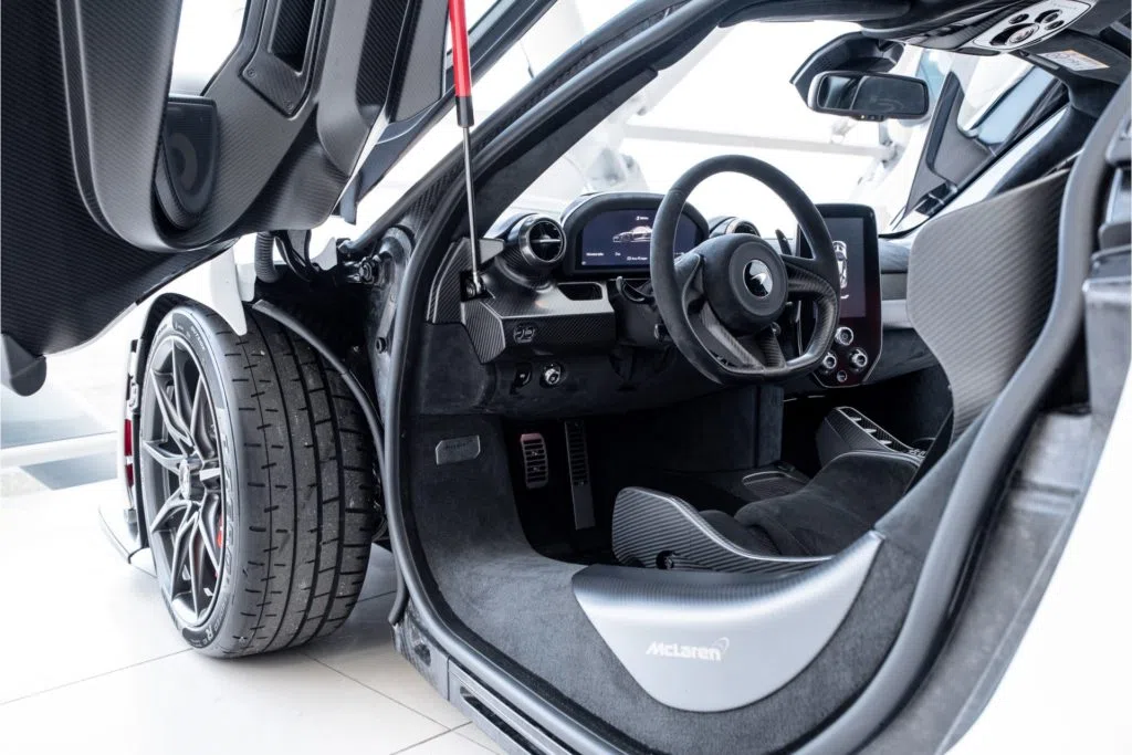 2019 McLaren Senna interior, Black